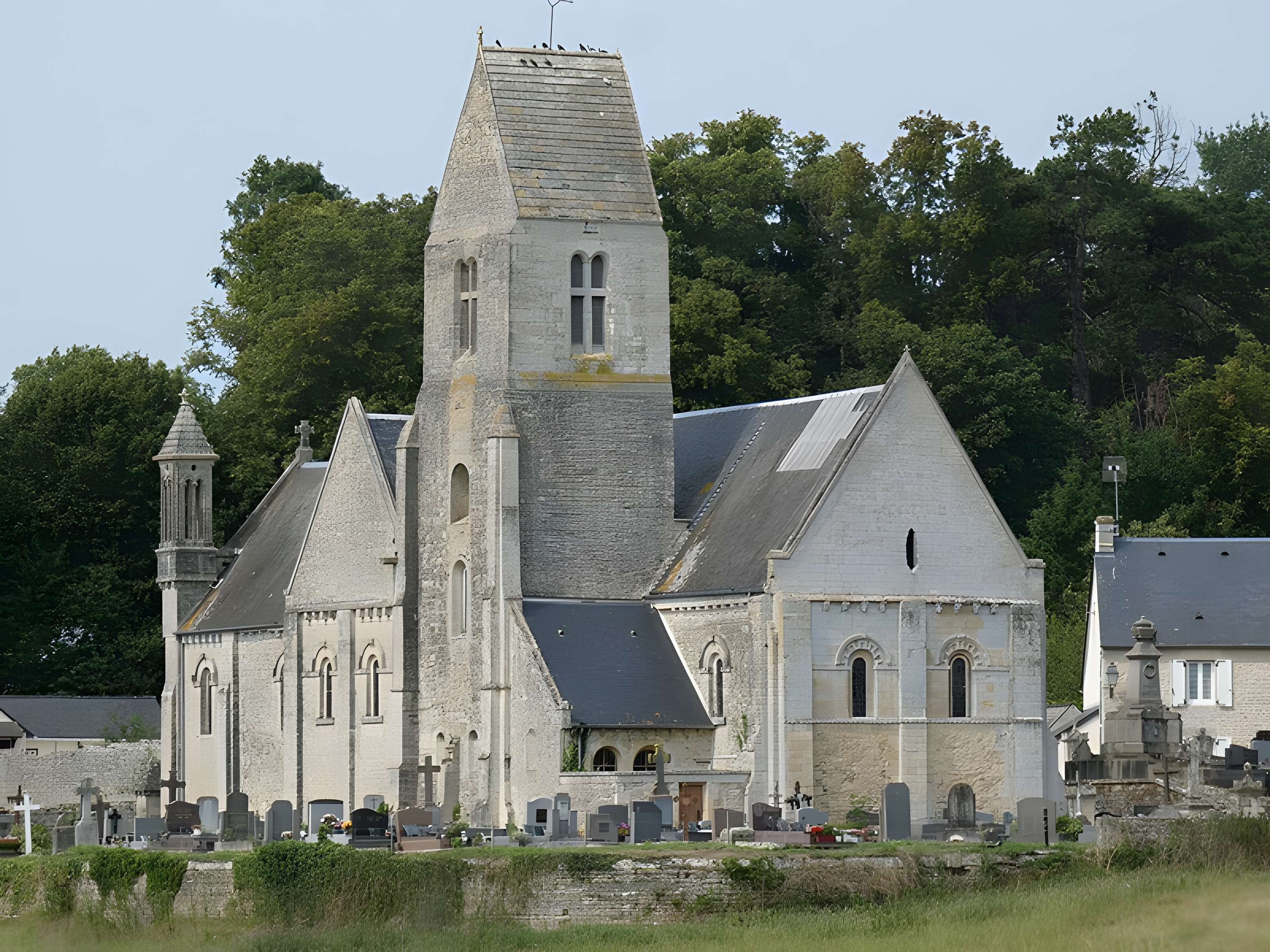 Église Saint-Aubin de Vaux-sur-Aure