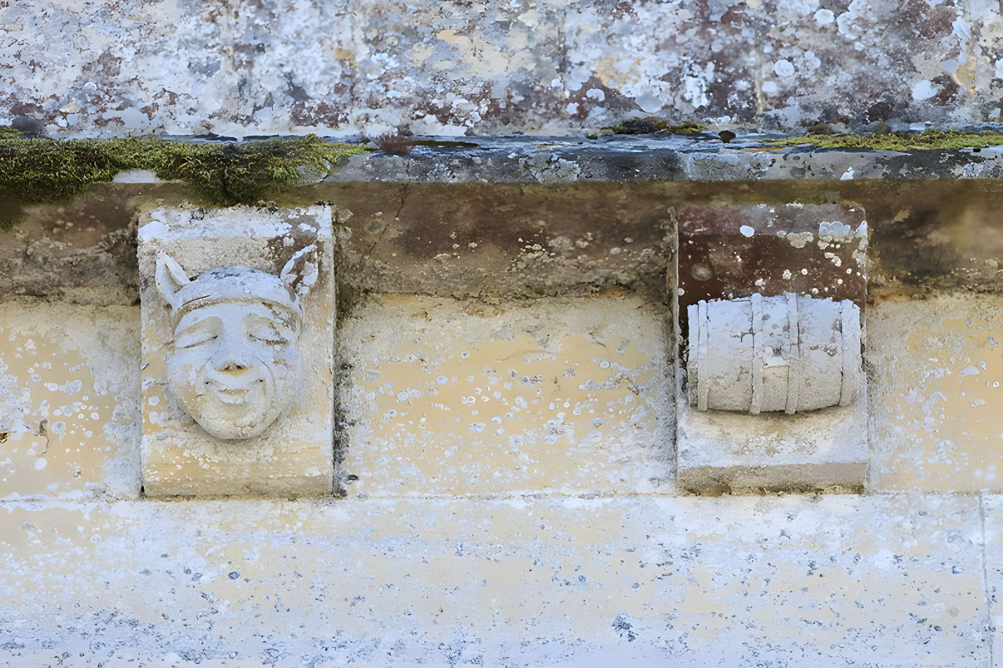 Église Saint-Aubin de Vaux-sur-Aure