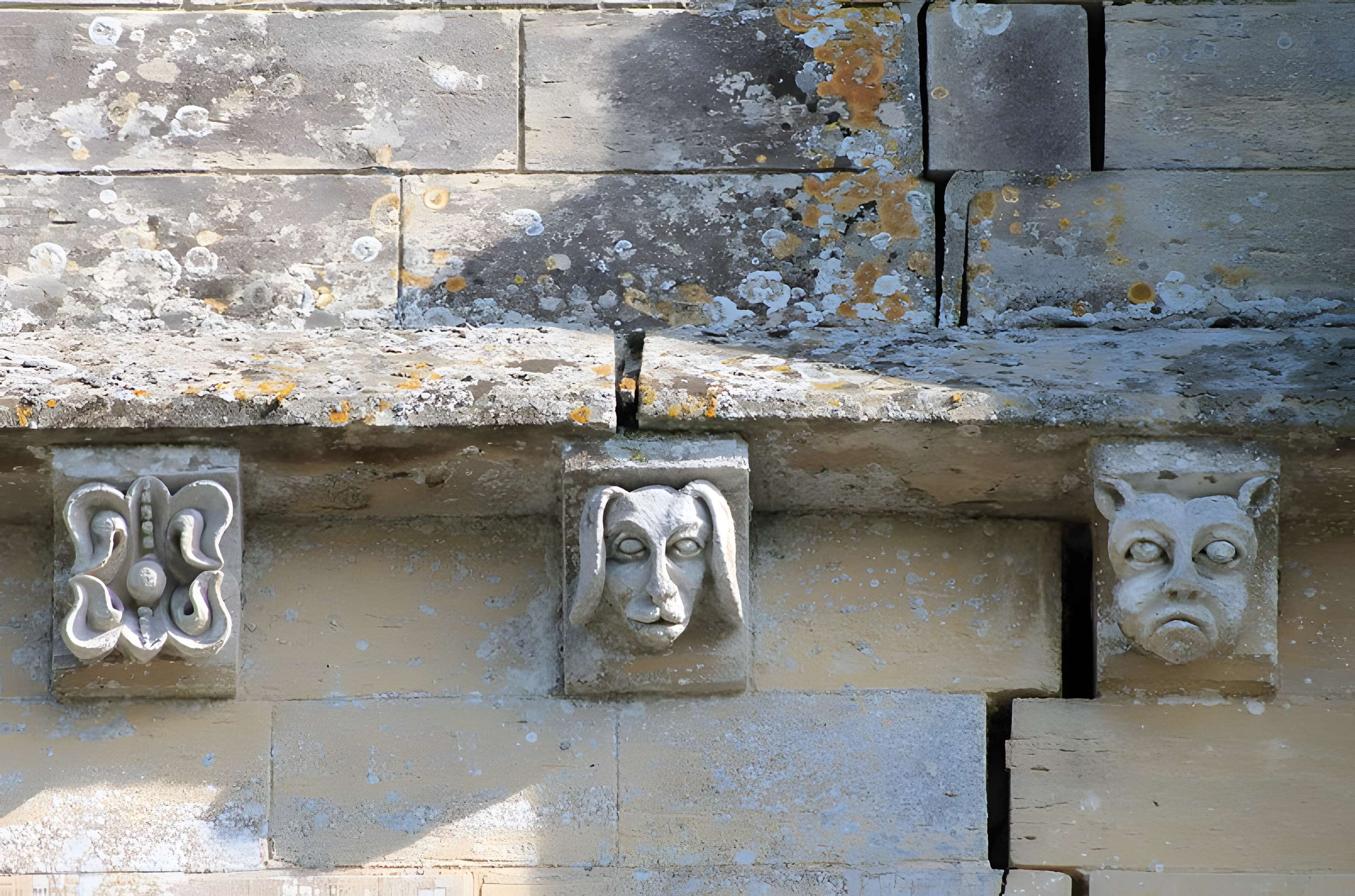 Église Saint-Aubin de Vaux-sur-Aure