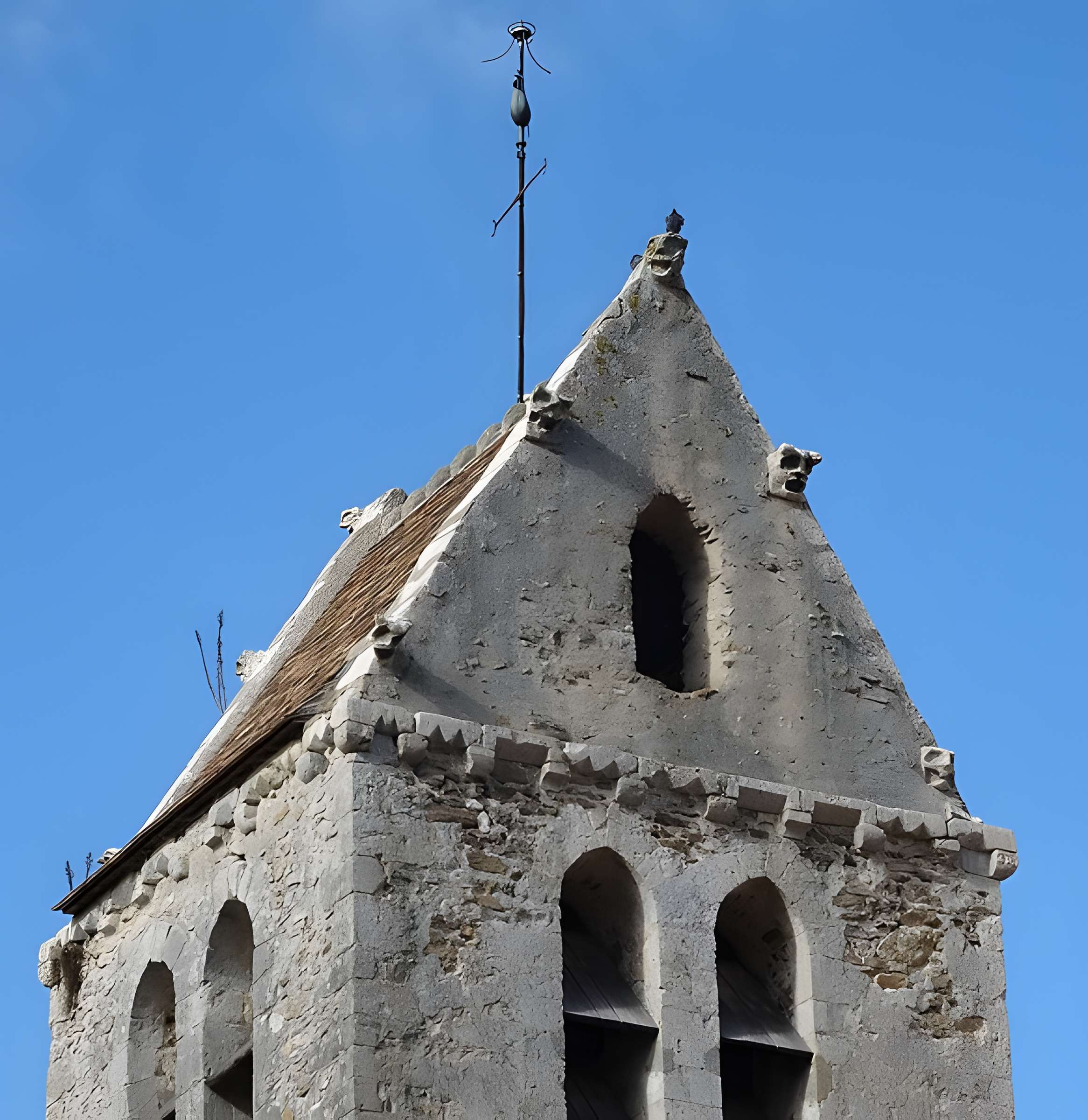 Église Saint-Aubin de Villeconin