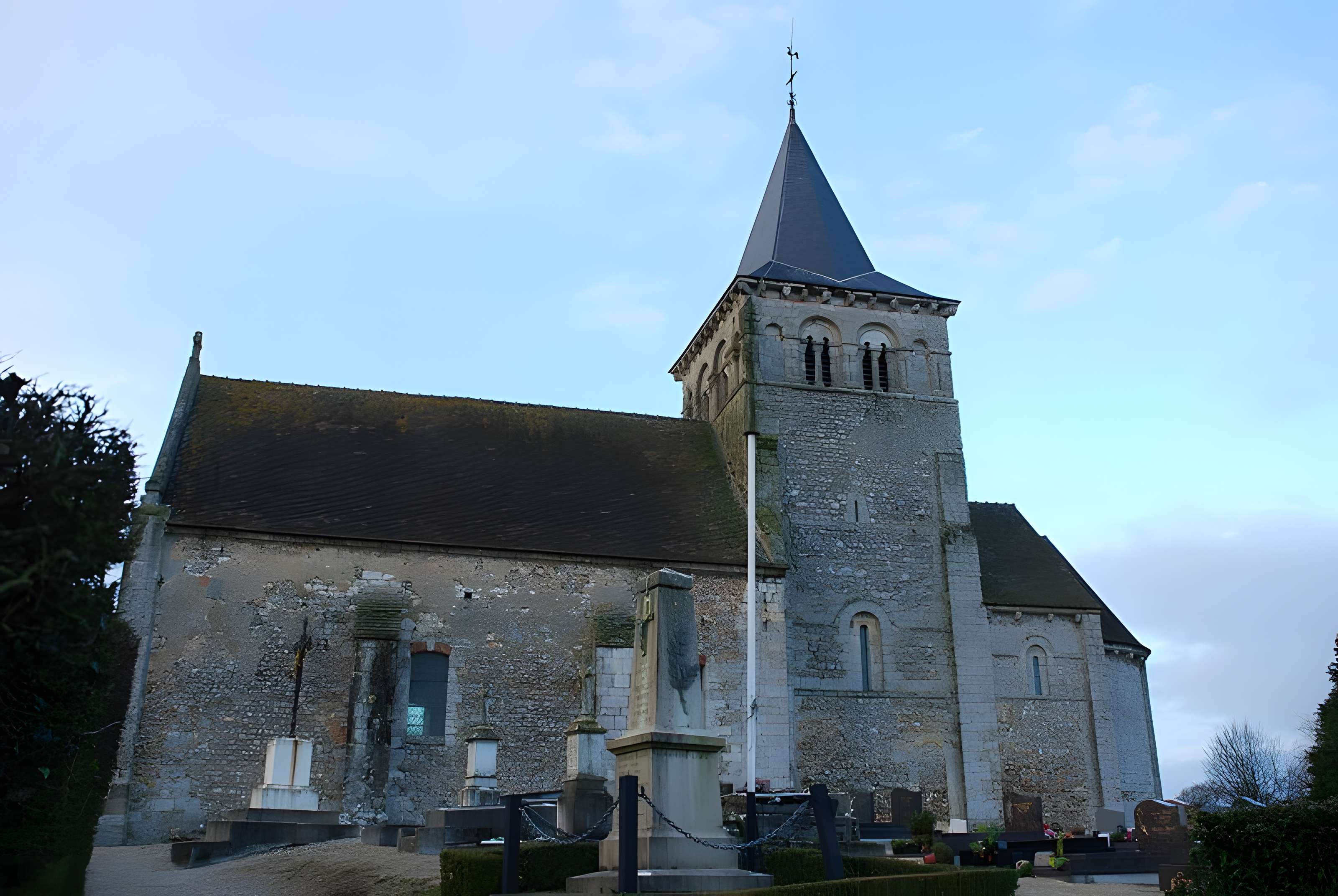 Église Saint-Aubin de Virville 