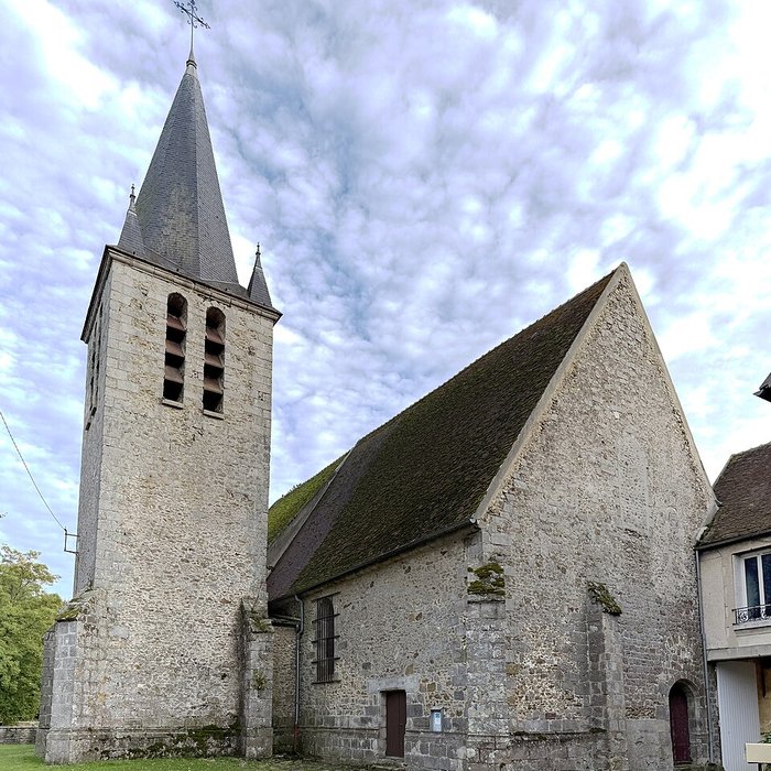 Photo de Église Saint-Aubin dOzouer-le-Repos