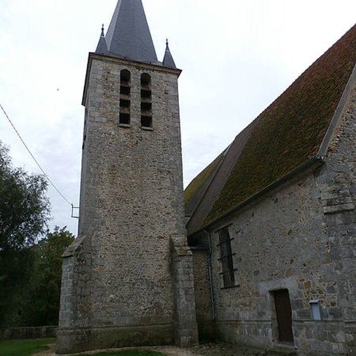 Photo de Église Saint-Aubin dOzouer-le-Repos