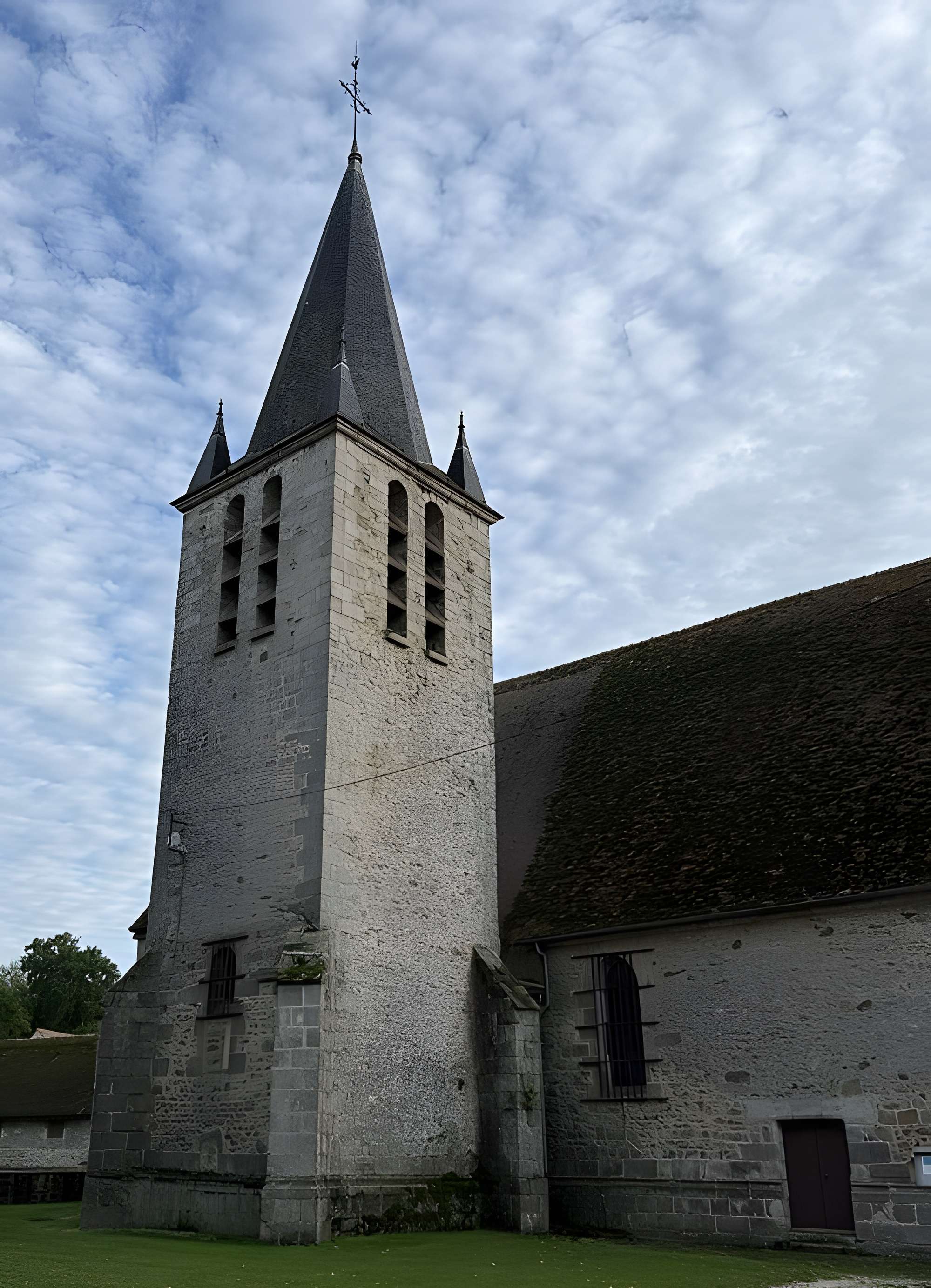 Église Saint-Aubin d'Ozouer-le-Repos