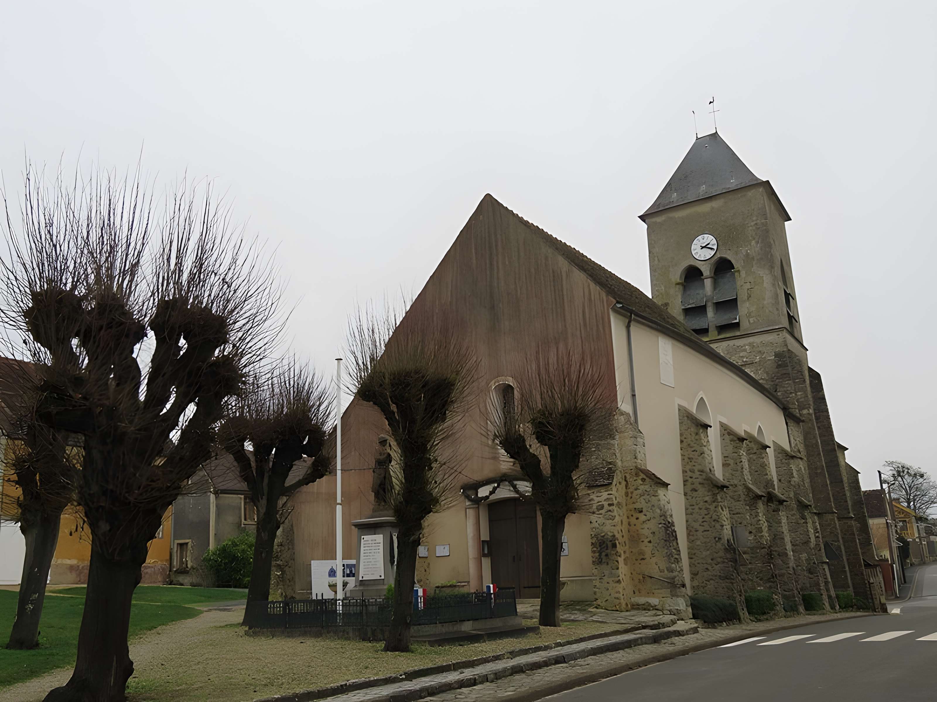 Église Saint-Authaire d'Ussy-sur-Marne