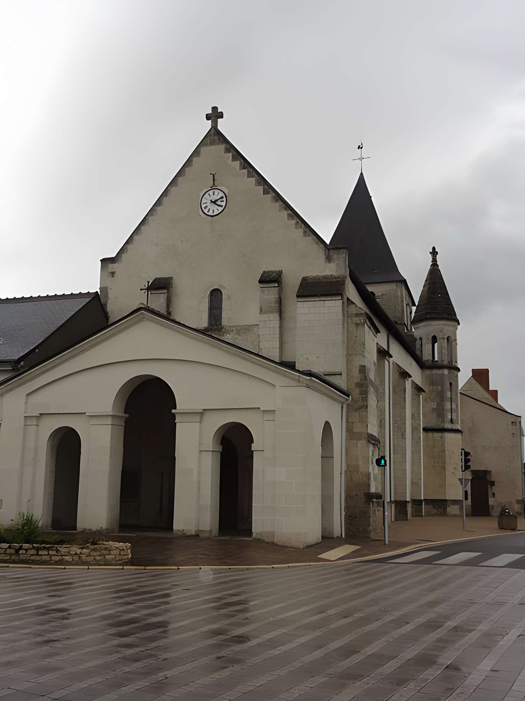 Église Saint-Avant de La Celle-Saint-Avant