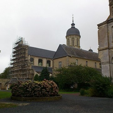 Abbaye de Mondaye