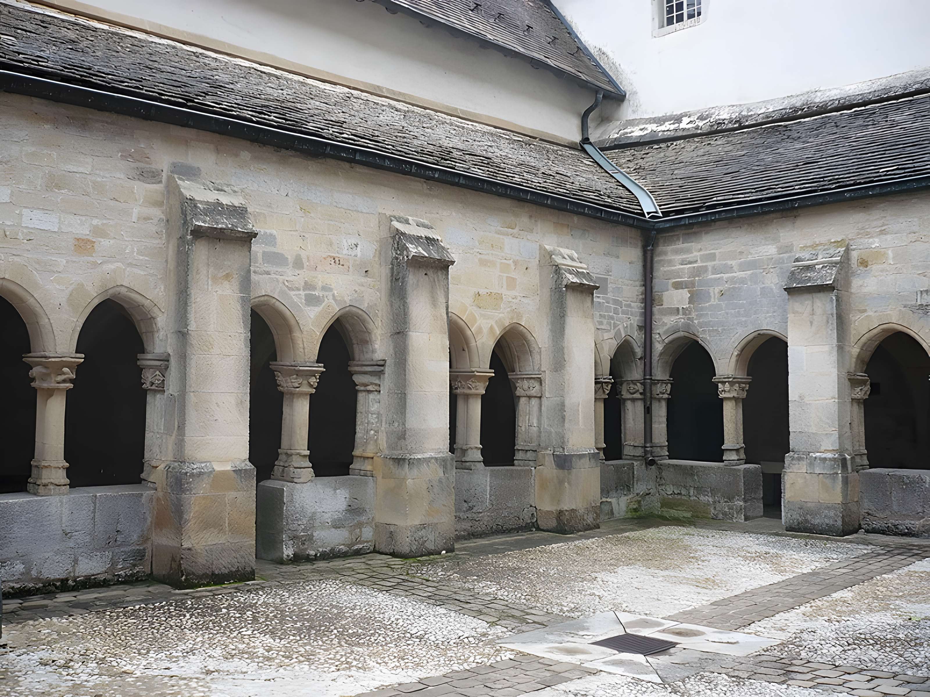 Abbaye de Montbenoît