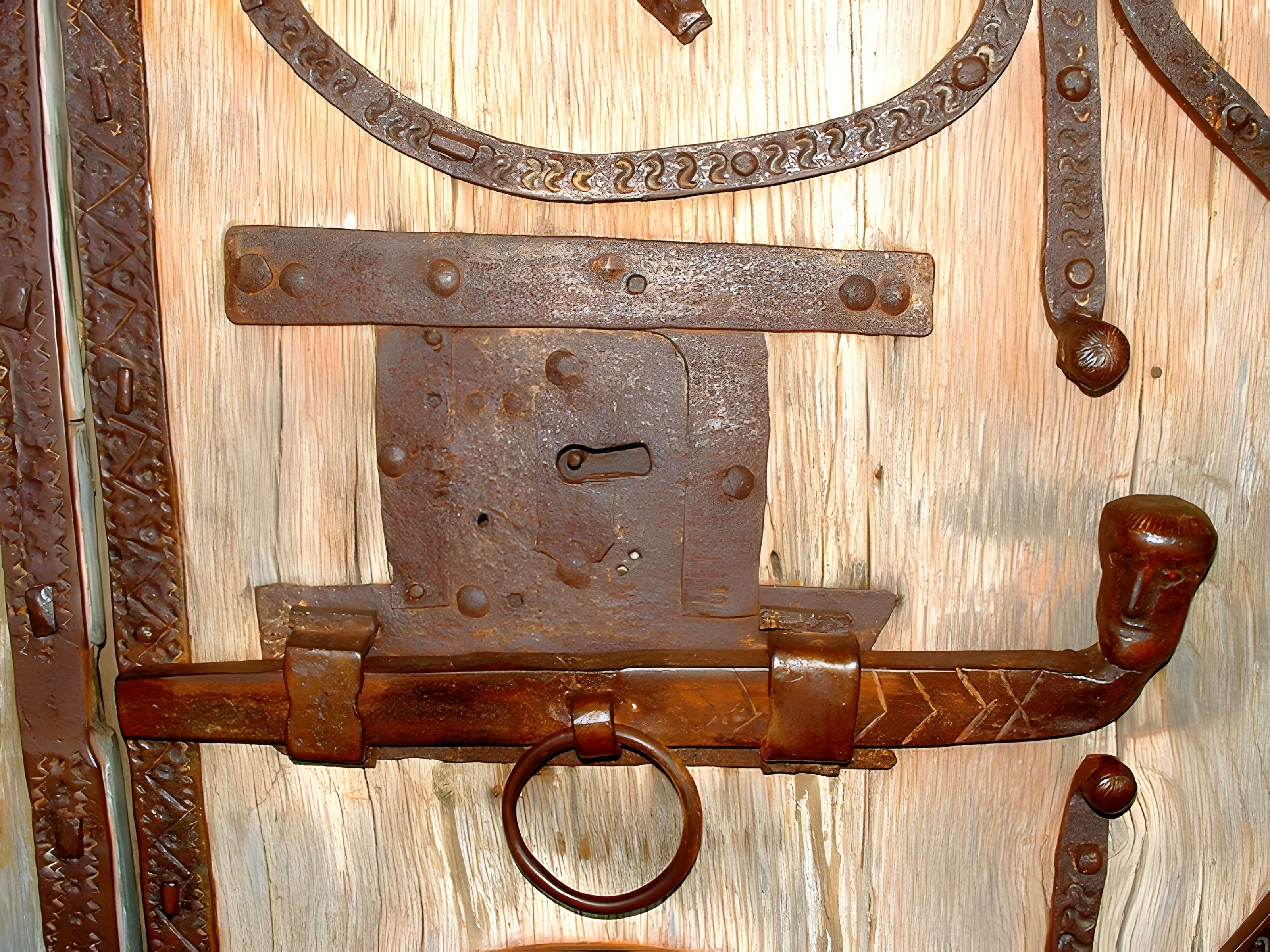 Église Saint-Barthélémy de Liginiac