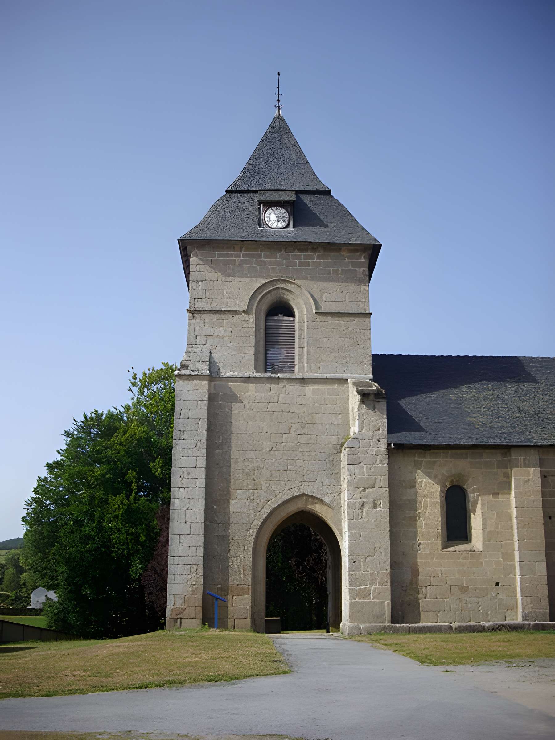 Église Saint-Barthélémy de Liginiac