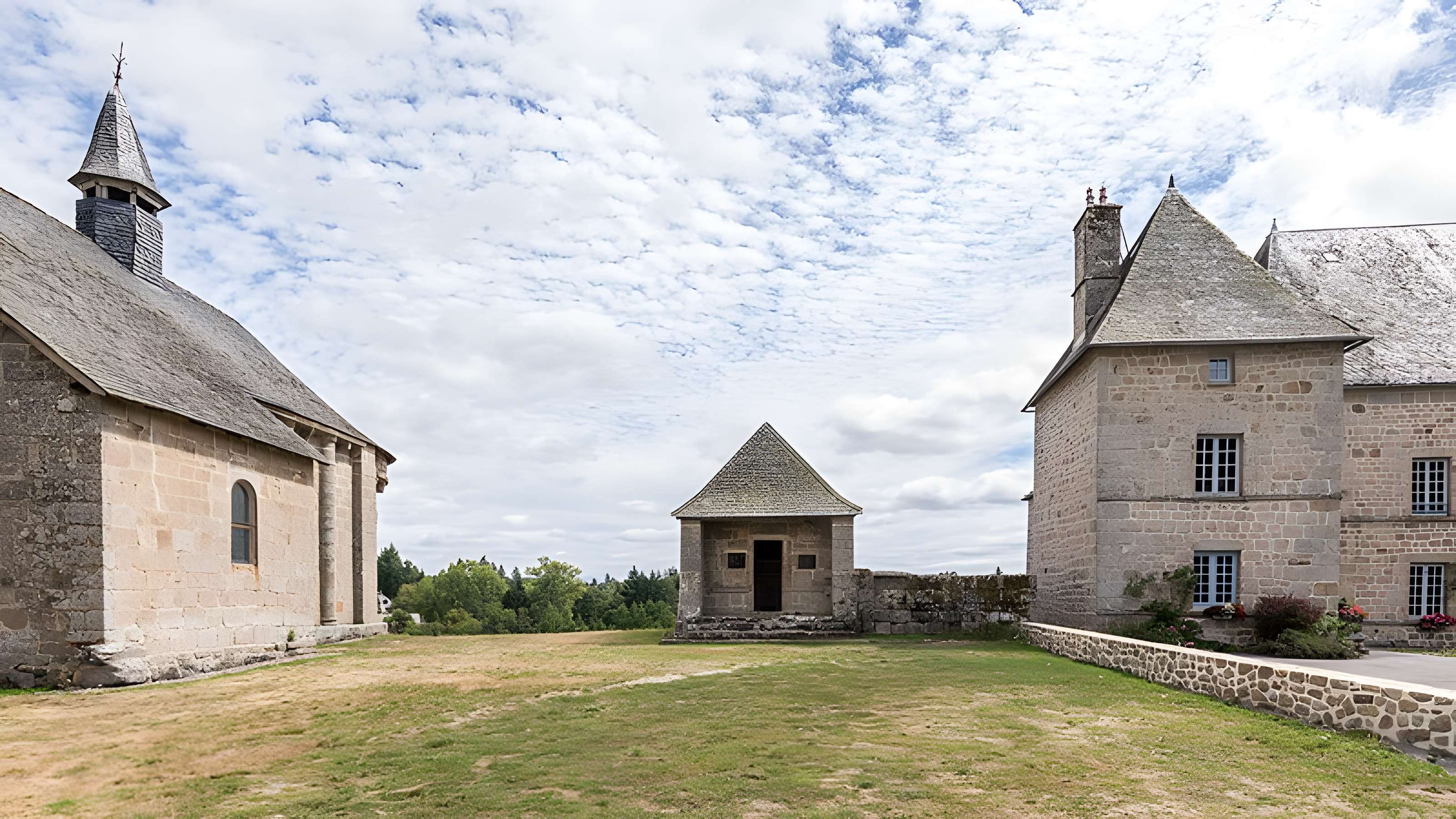 Église Saint-Barthélémy de Liginiac
