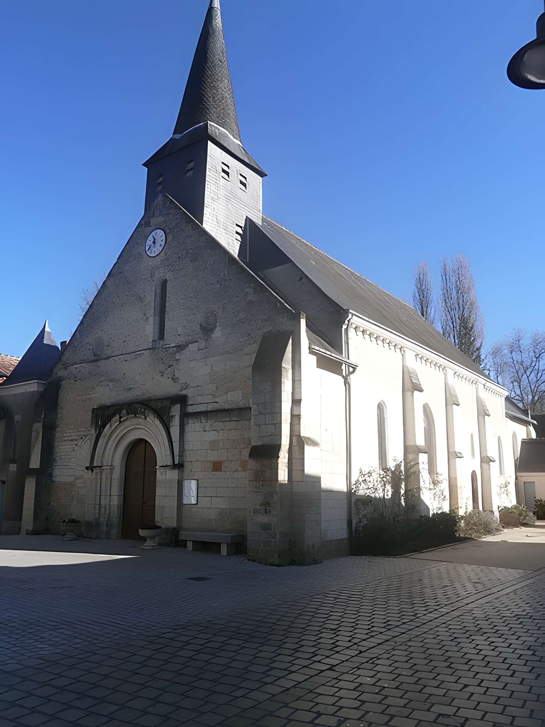Église Saint-Barthélemy-et-Saint-Laurent de Loche-sur-Indrois