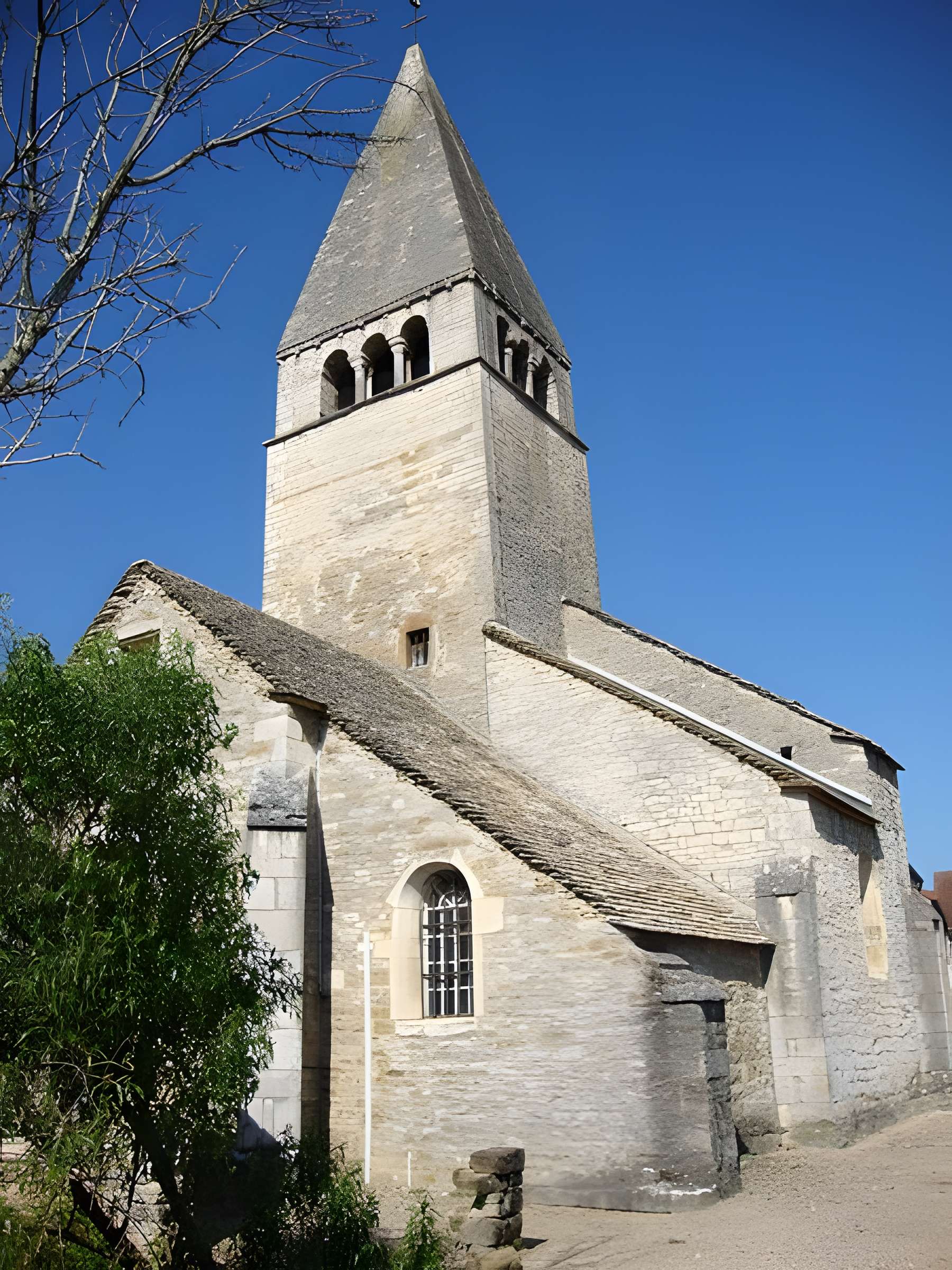 Église Saint-Bénigne de Jambles 