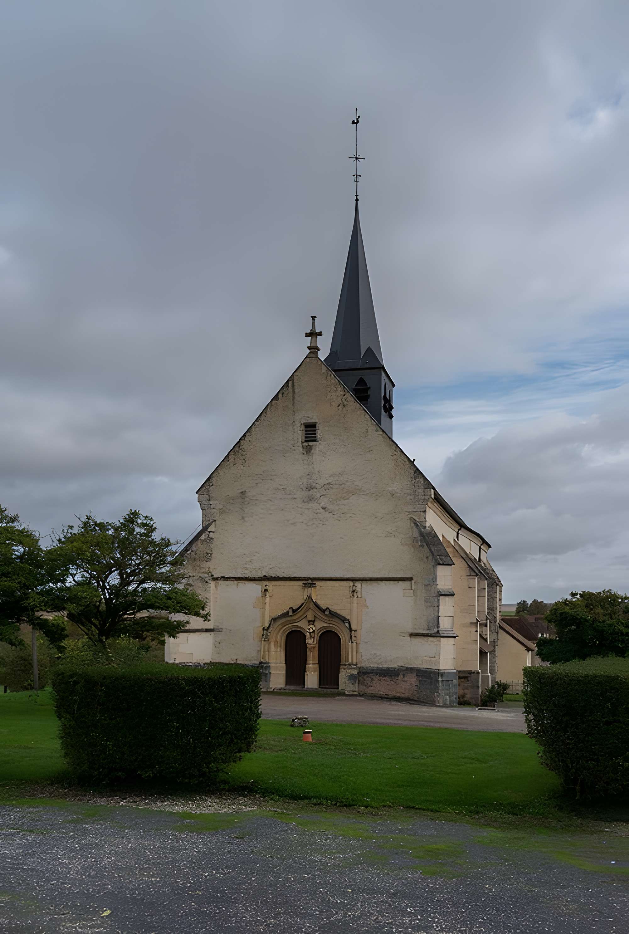 Église Saint-Bénigne de Vallières