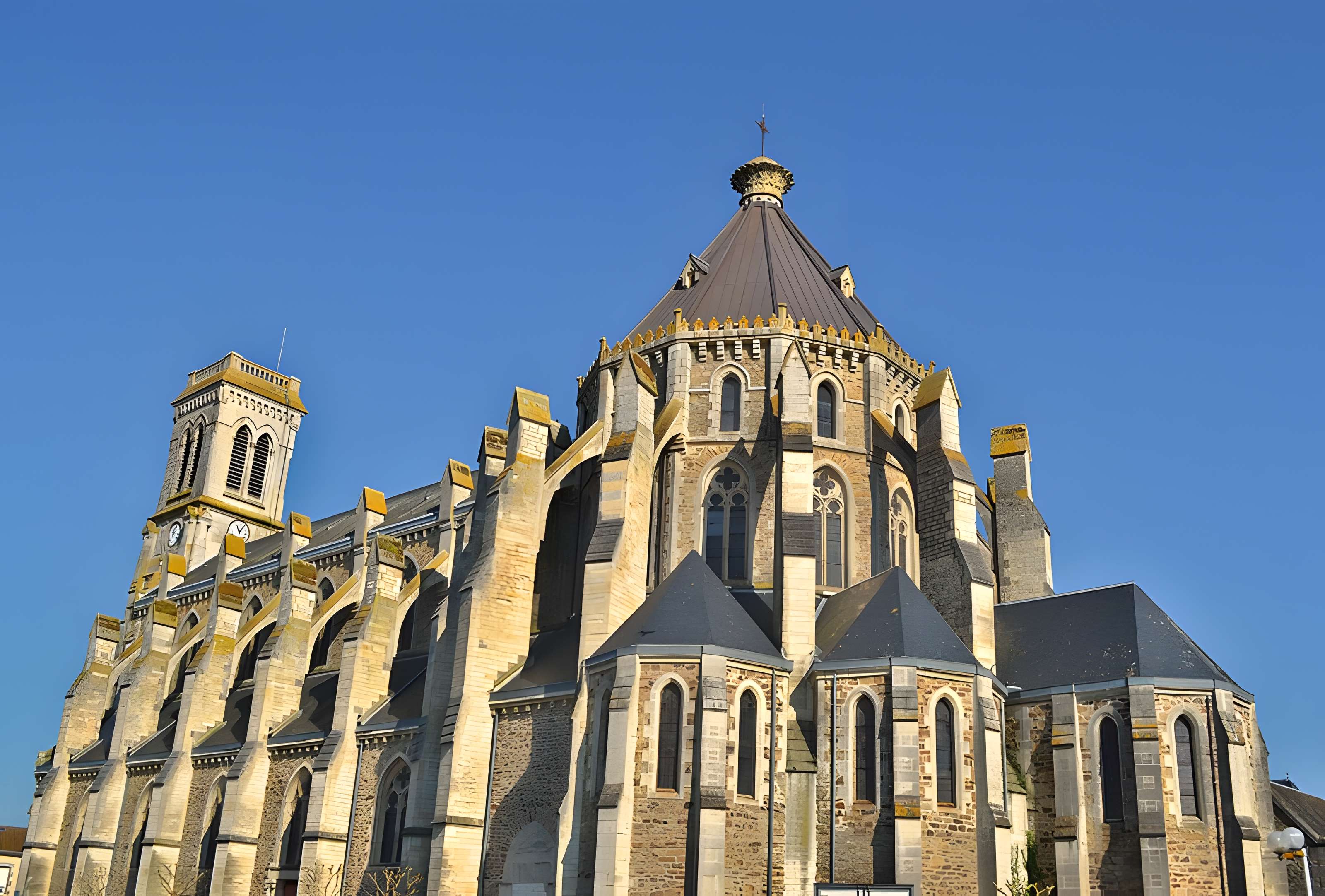 Église Saint-Benoît d'Aizenay