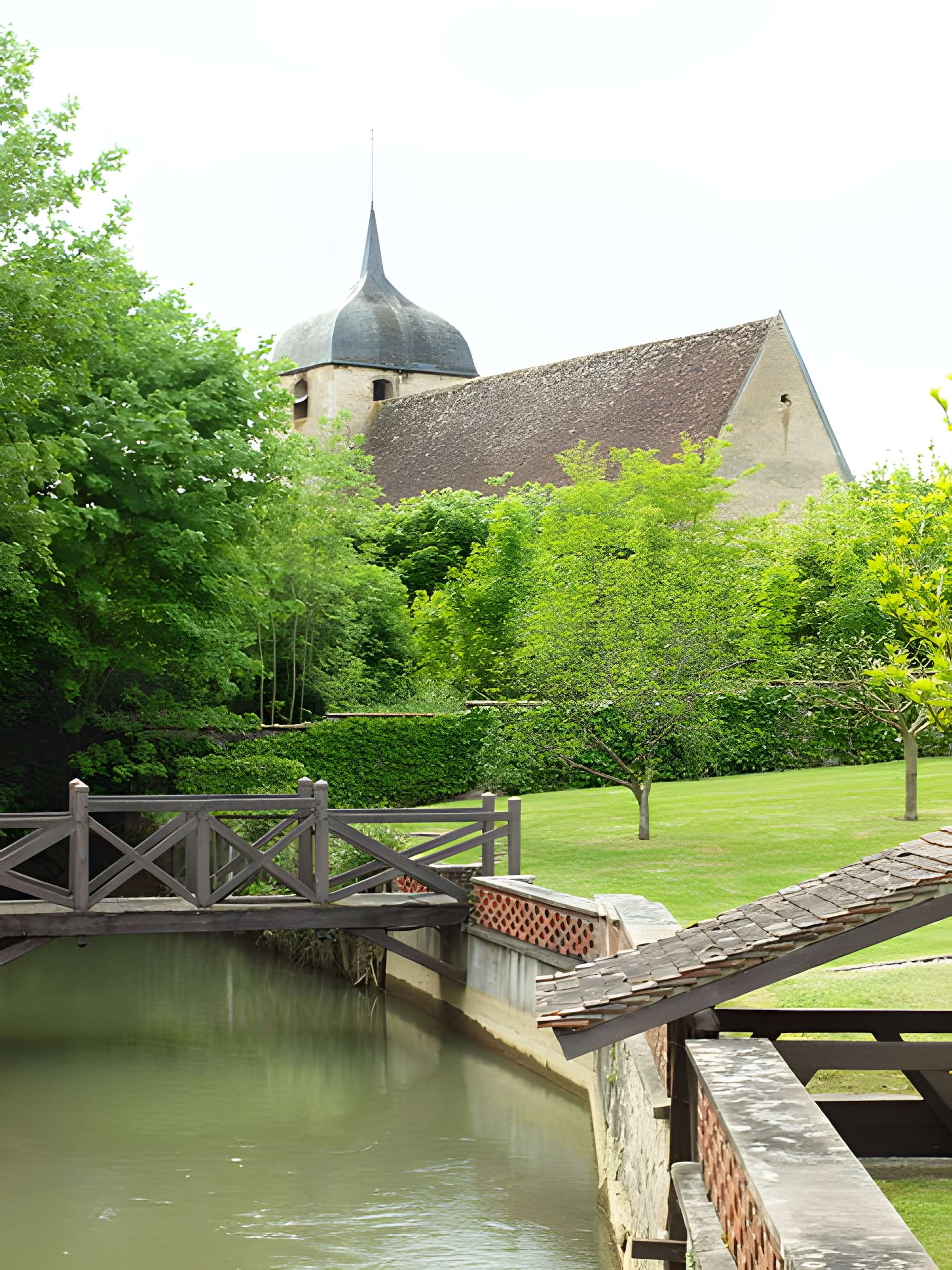 Église Saint-Benoît de Villiers-Saint-Benoît