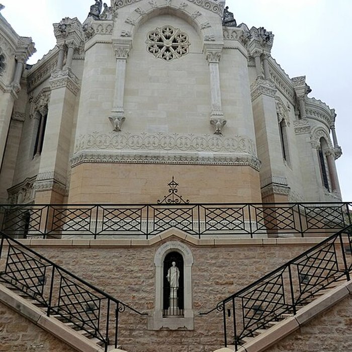 Photo de Basilique dArs