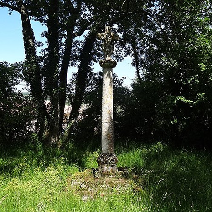 Photo de Église Saint-Blaise et croix de Castéra-Verduzan