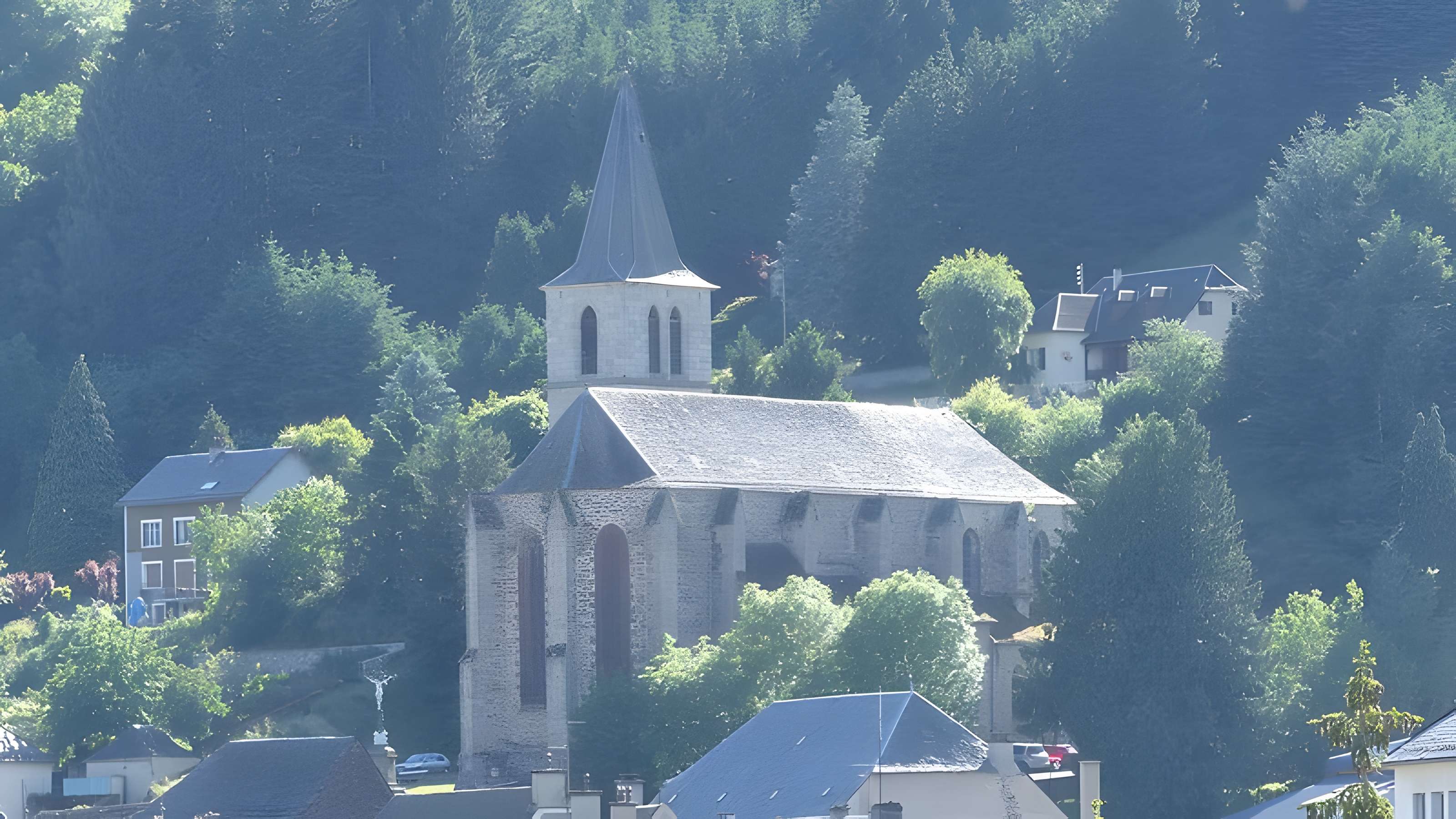 Église Saint-Blaise-et-Saint-Martin de Chaudes-Aigues