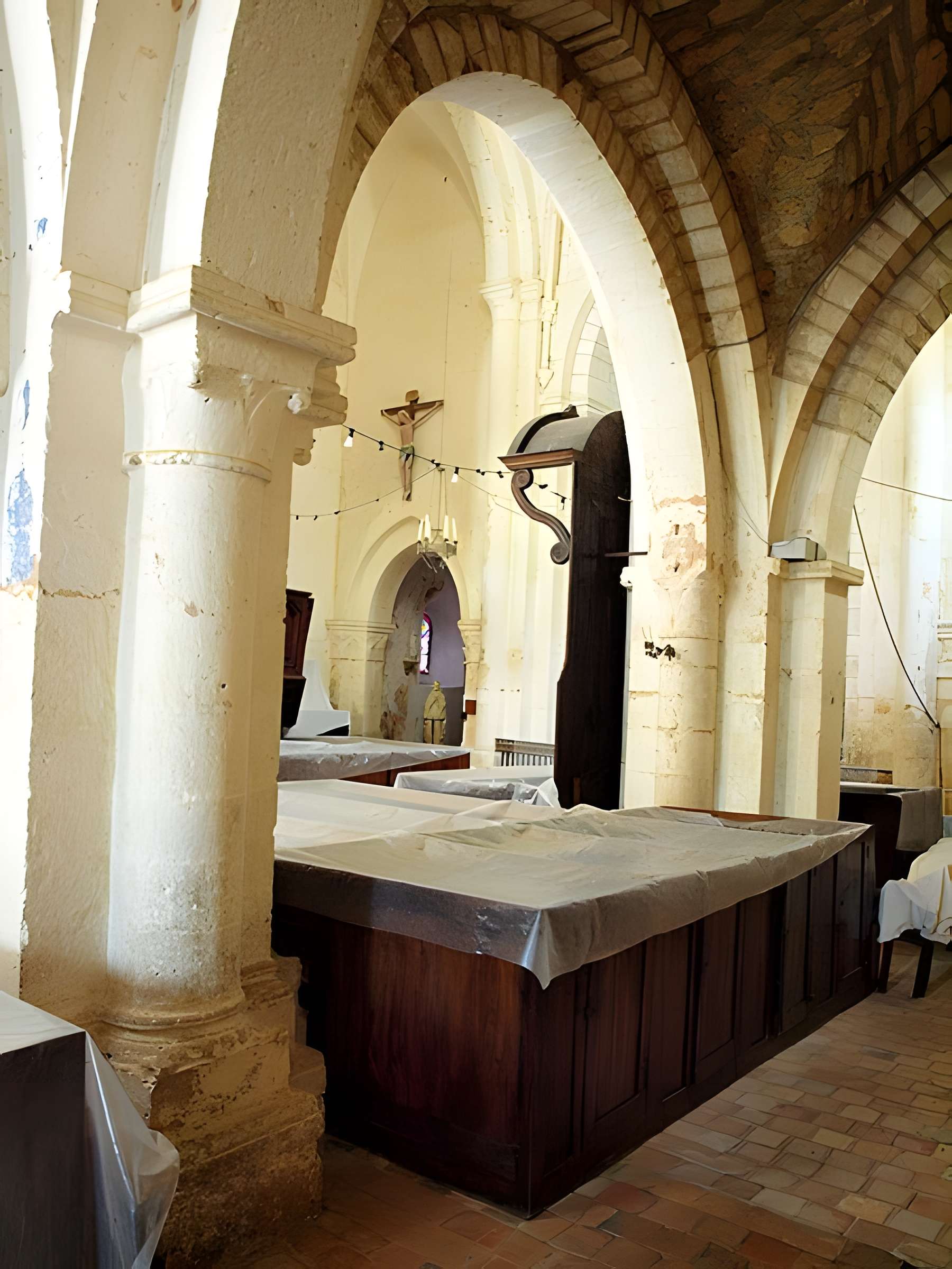 Église Saint-Blaise-et-Saint-Véran de Saint-Vérain