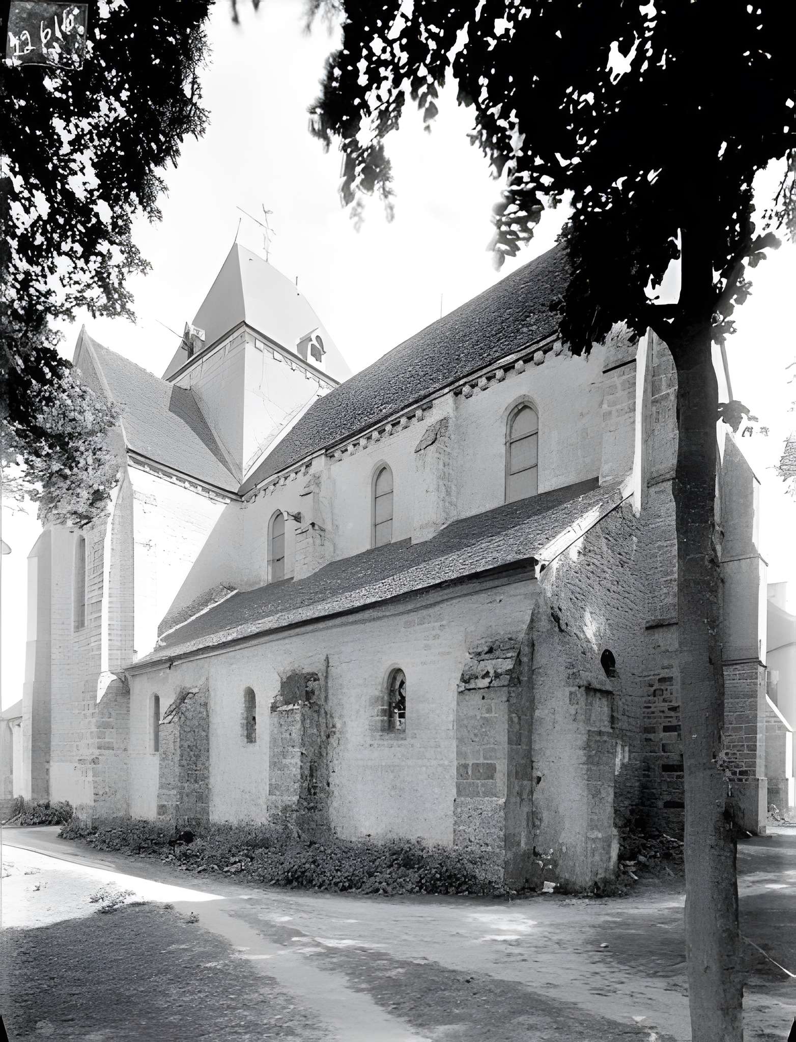 Église Saint-Blaise-et-Saint-Véran de Saint-Vérain