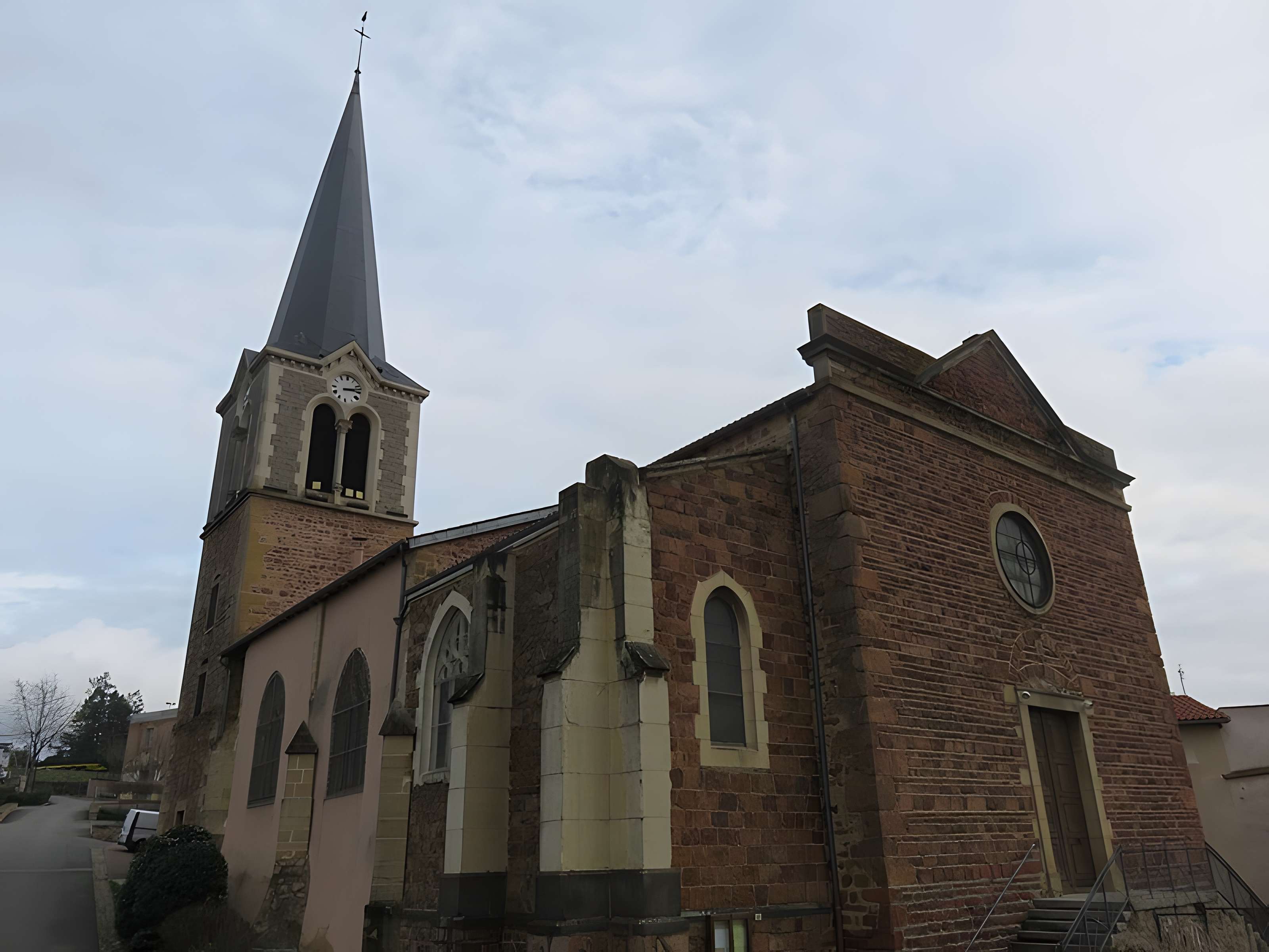 Église Saint-Bonnet de Perreux