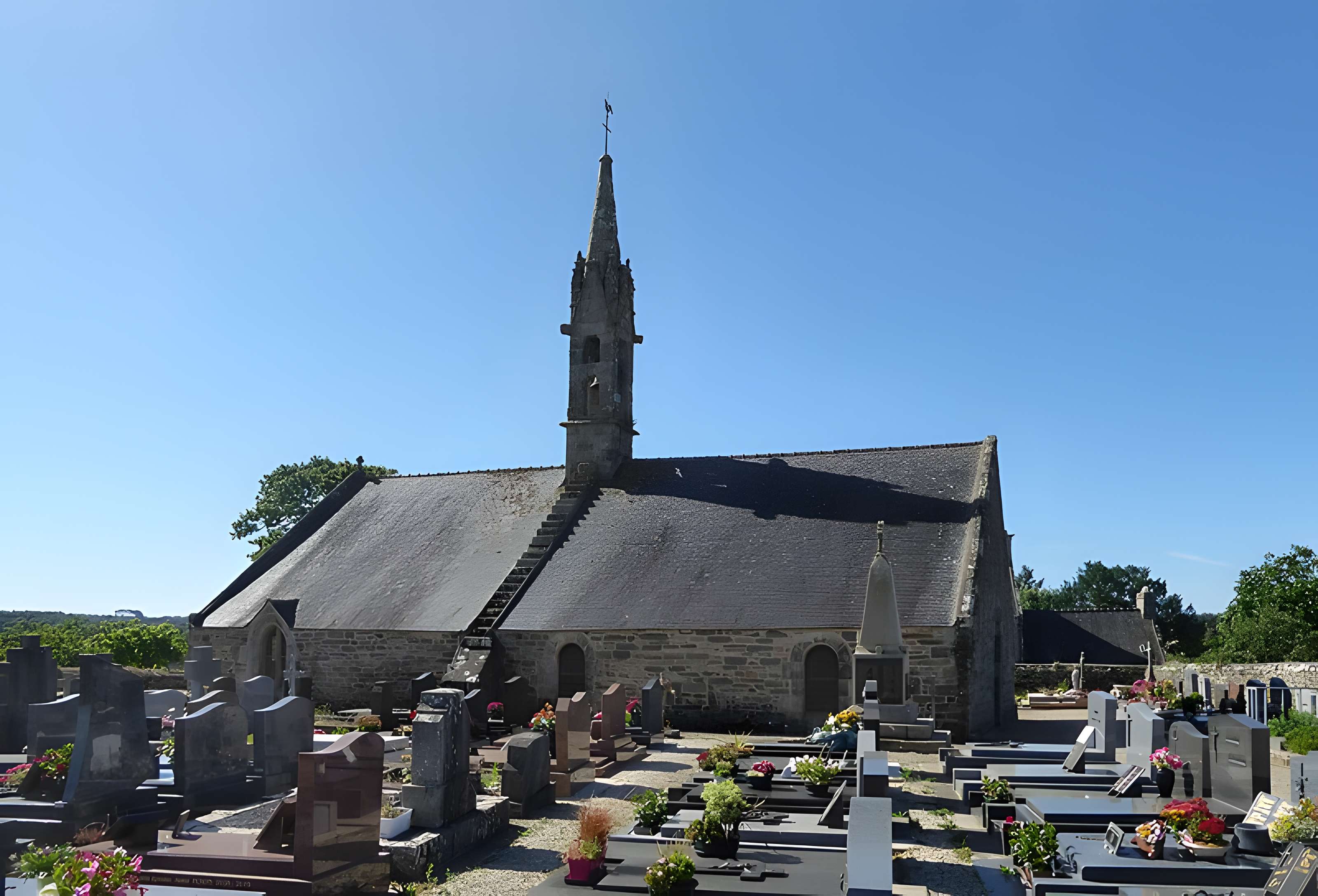 Église Saint-Boscat de Tréogat