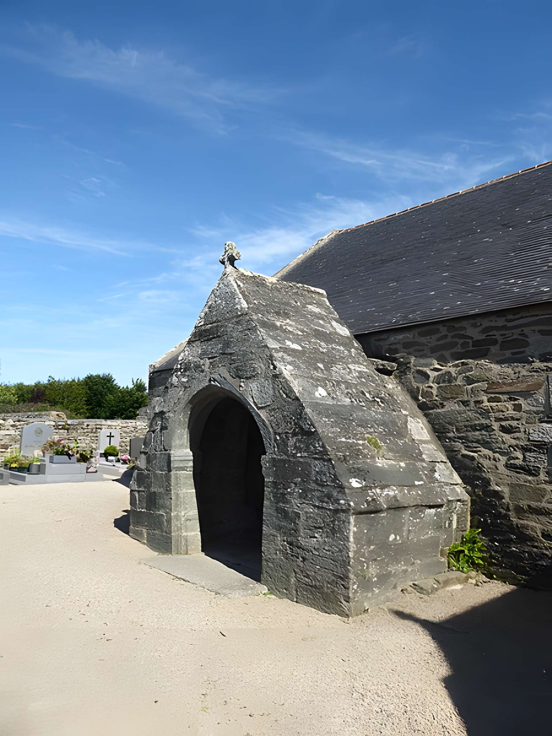 Église Saint-Boscat de Tréogat