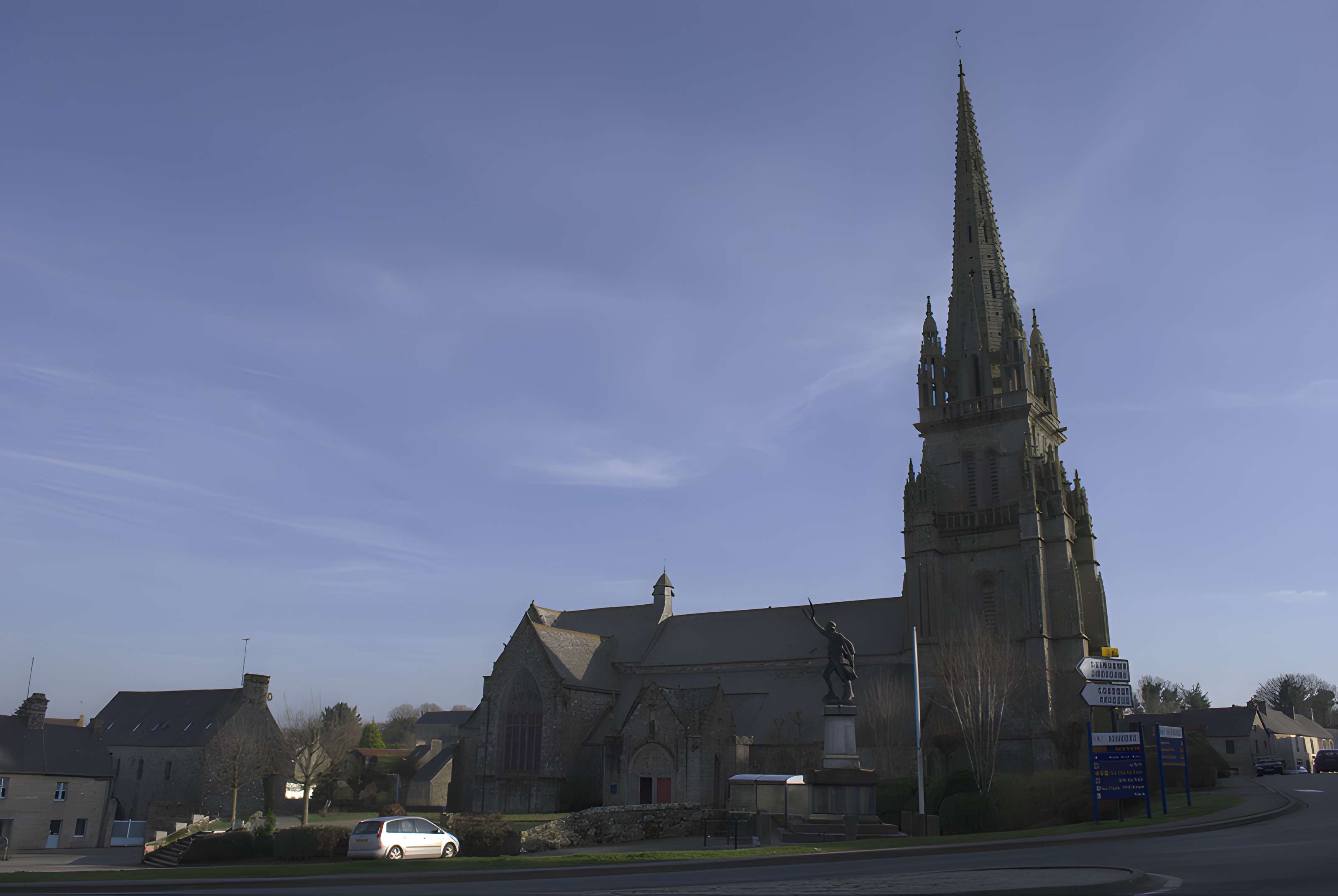 Église Saint-Briac de Bourbriac 