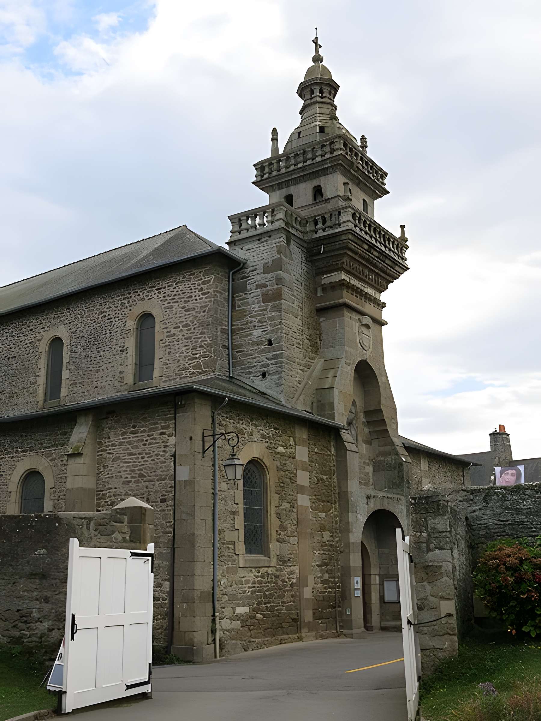 Église Saint-Briac de Saint-Briac-sur-Mer