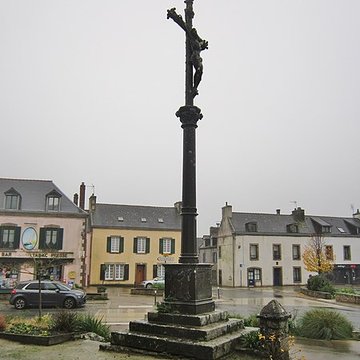 Église Saint-Cadoan de Poullan-sur-Mer