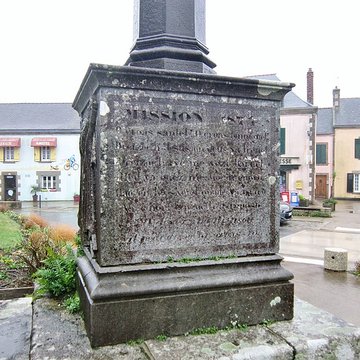 Église Saint-Cadoan de Poullan-sur-Mer
