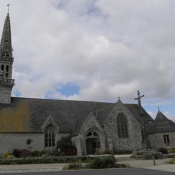 Église Saint-Cadoan de Poullan-sur-Mer