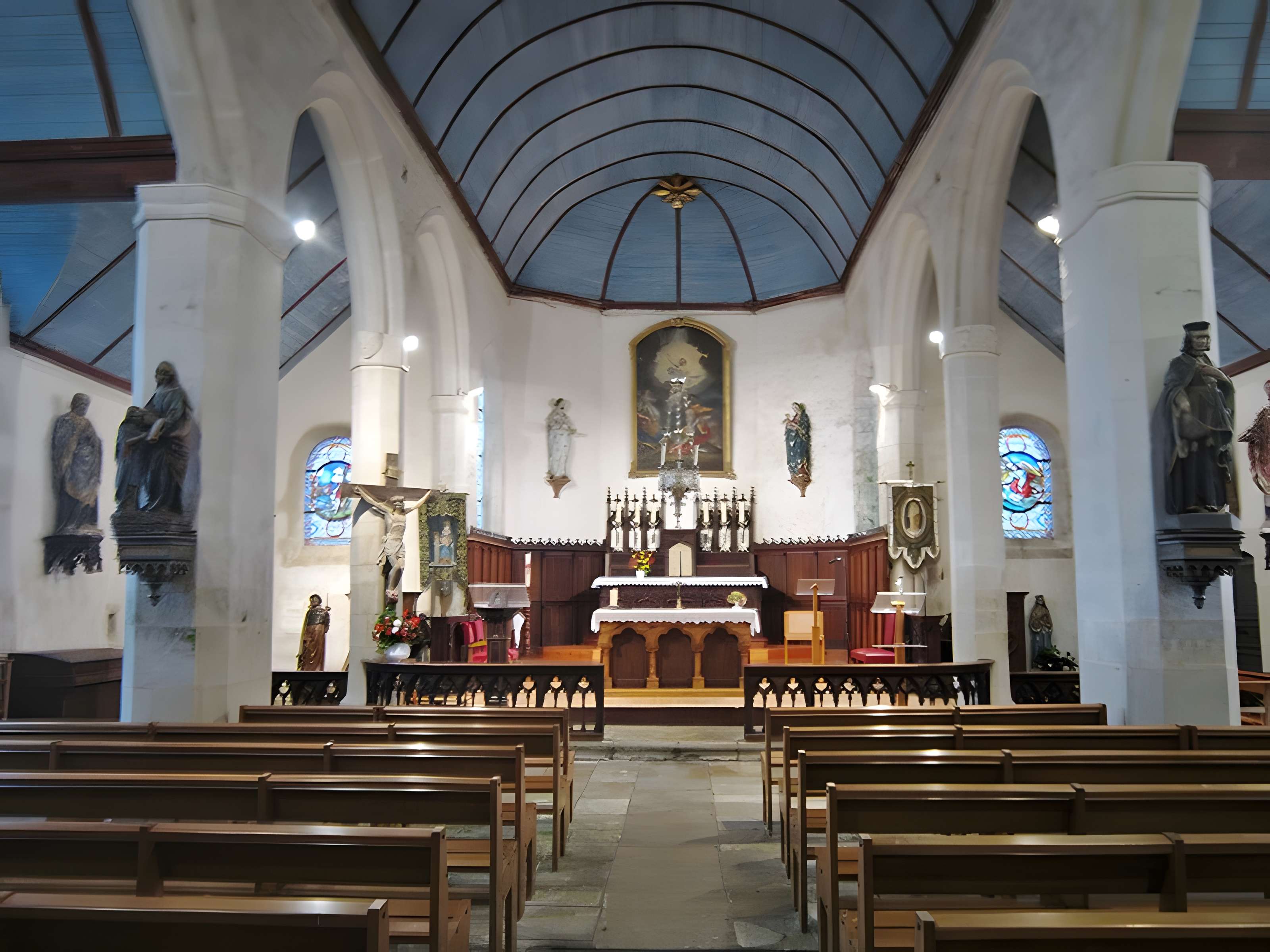 Église Saint-Cadoan de Poullan-sur-Mer