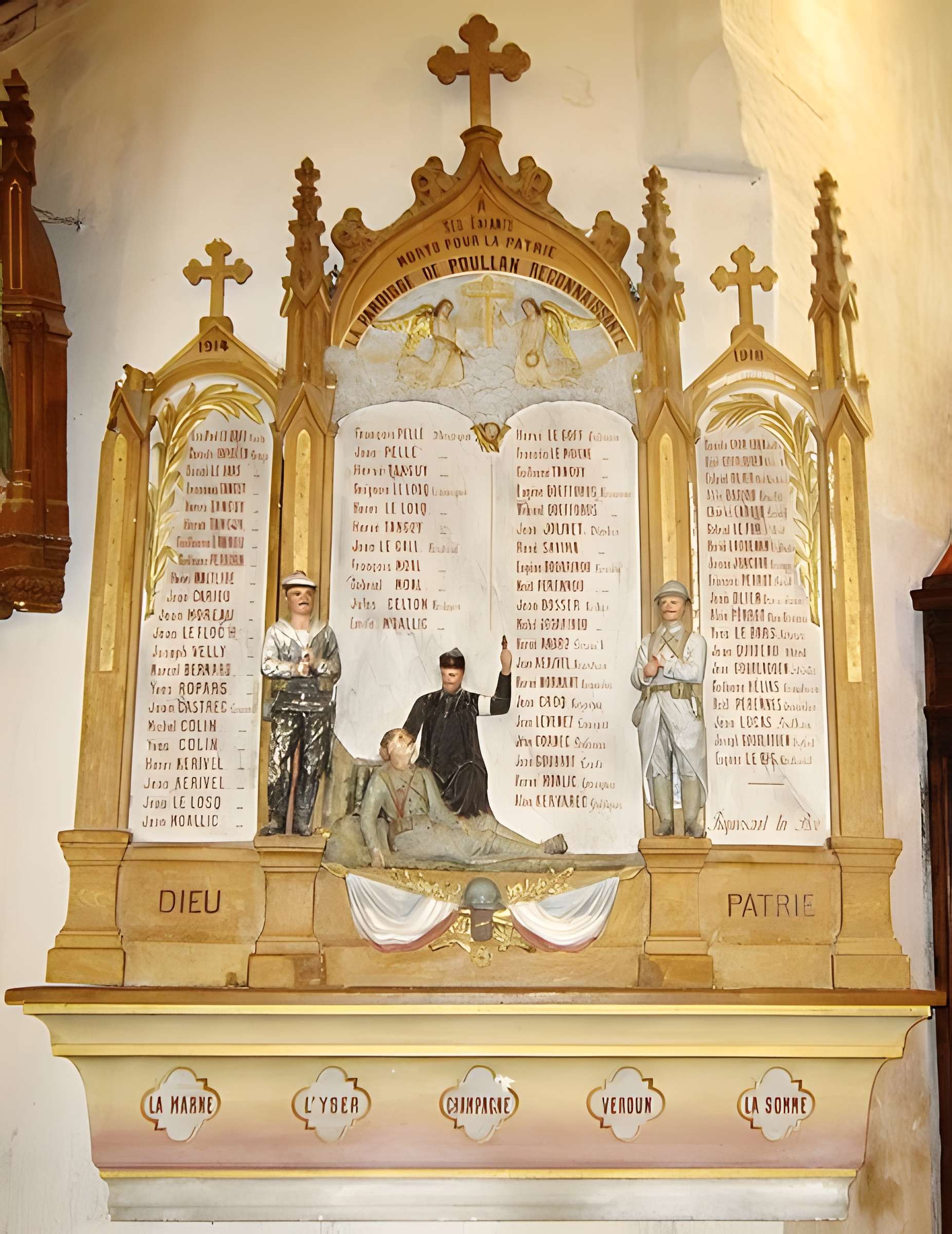 Église Saint-Cadoan de Poullan-sur-Mer