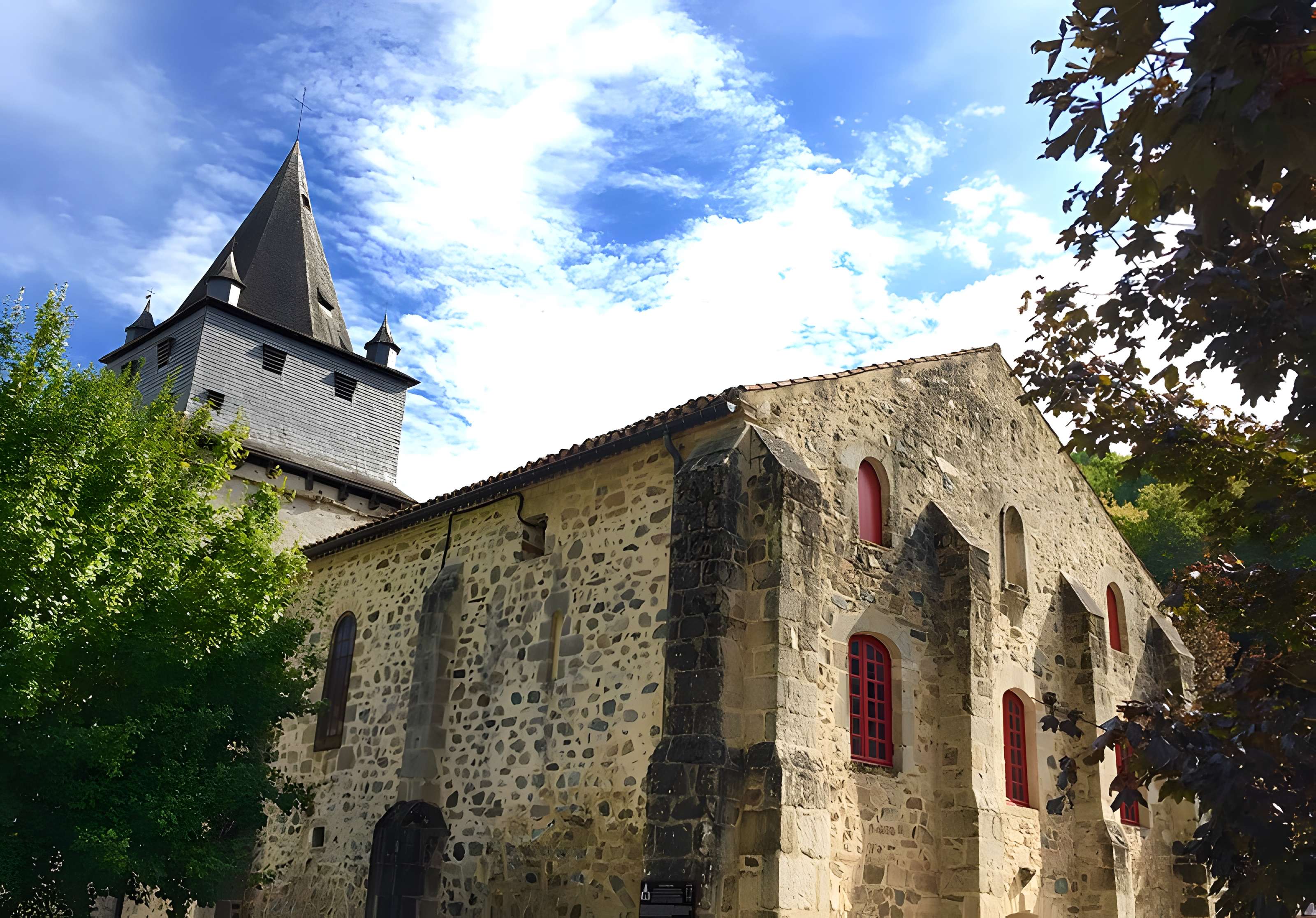 Église Saint-Calmine de Laguenne