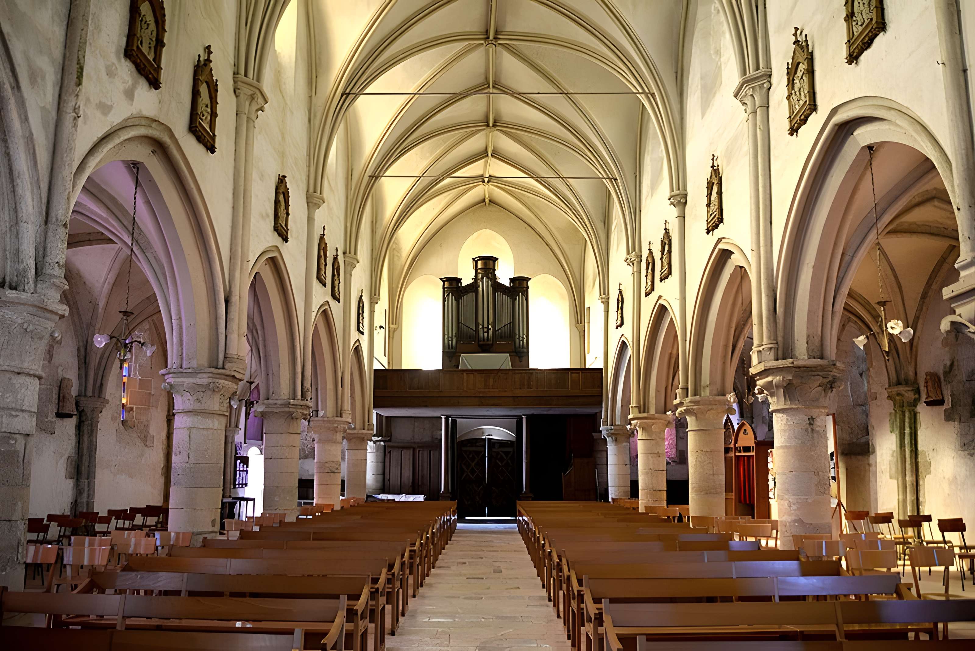 Église Saint-Candide de Picauville