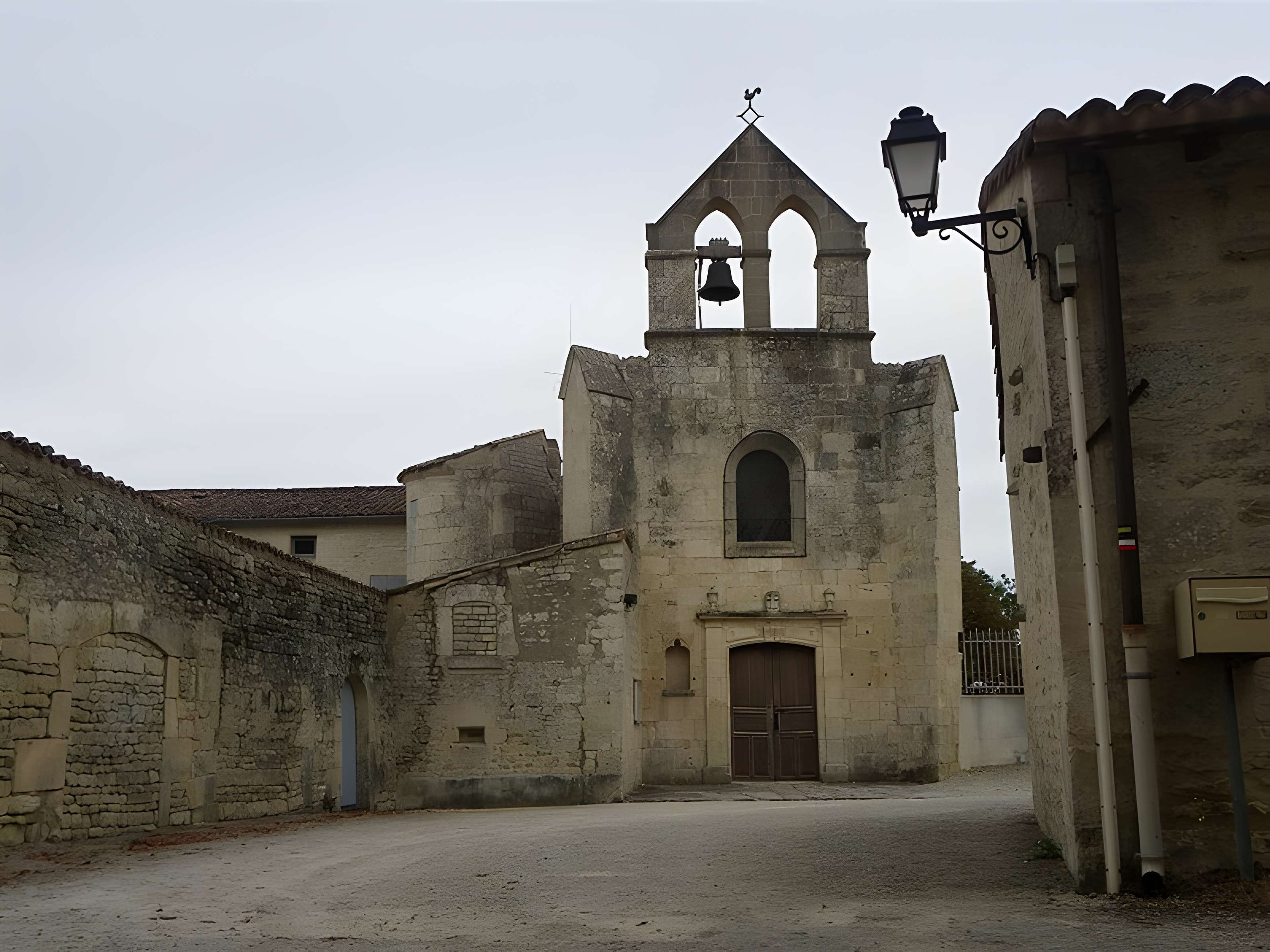 Église Saint-Caprais de Bessines