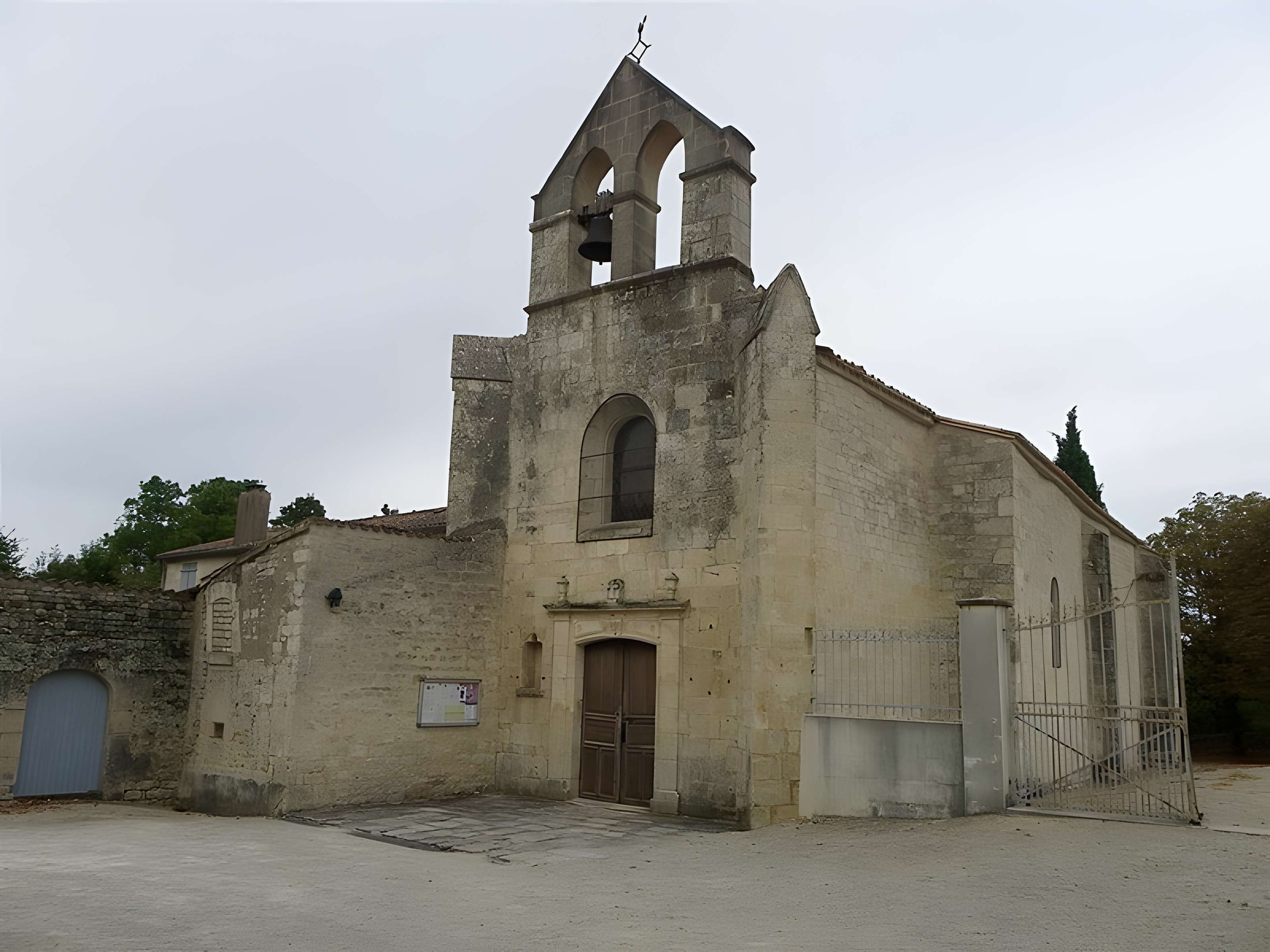 Église Saint-Caprais de Bessines