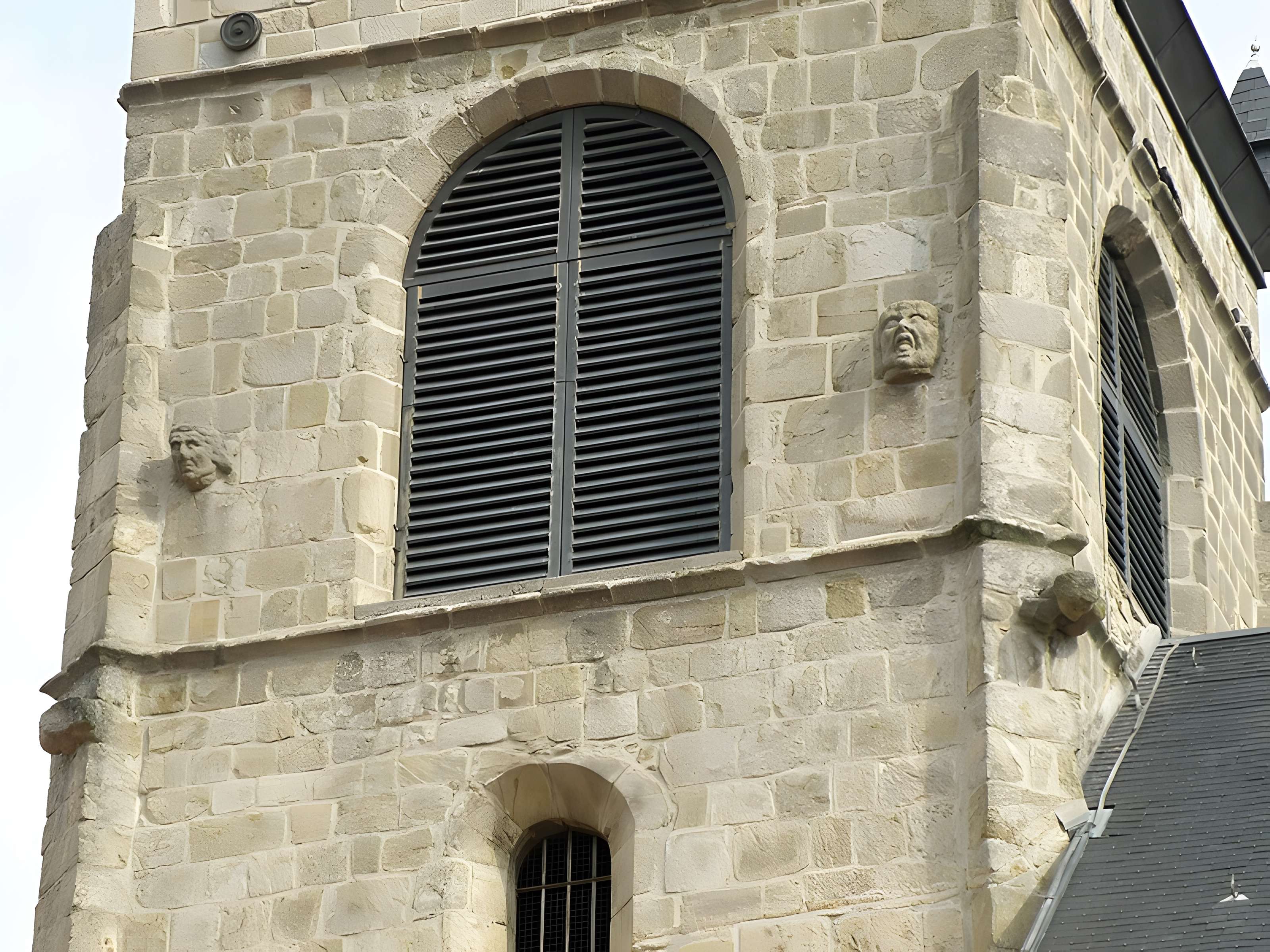 Église Saint-Caprais de Craponne-sur-Arzon