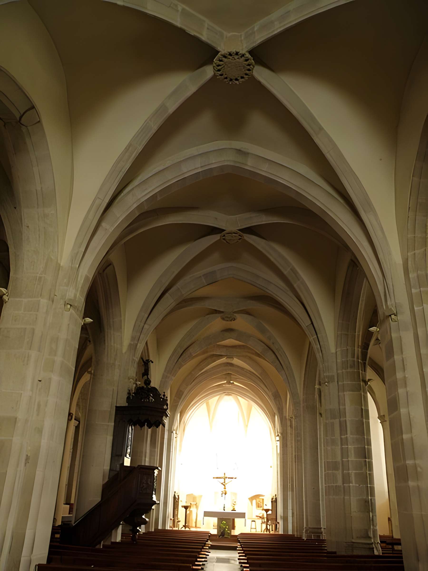 Église Saint-Caprais de Craponne-sur-Arzon