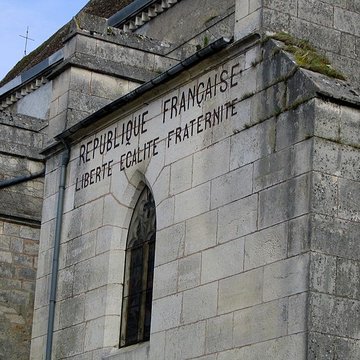Église Saint-Caradeuc de Donzy