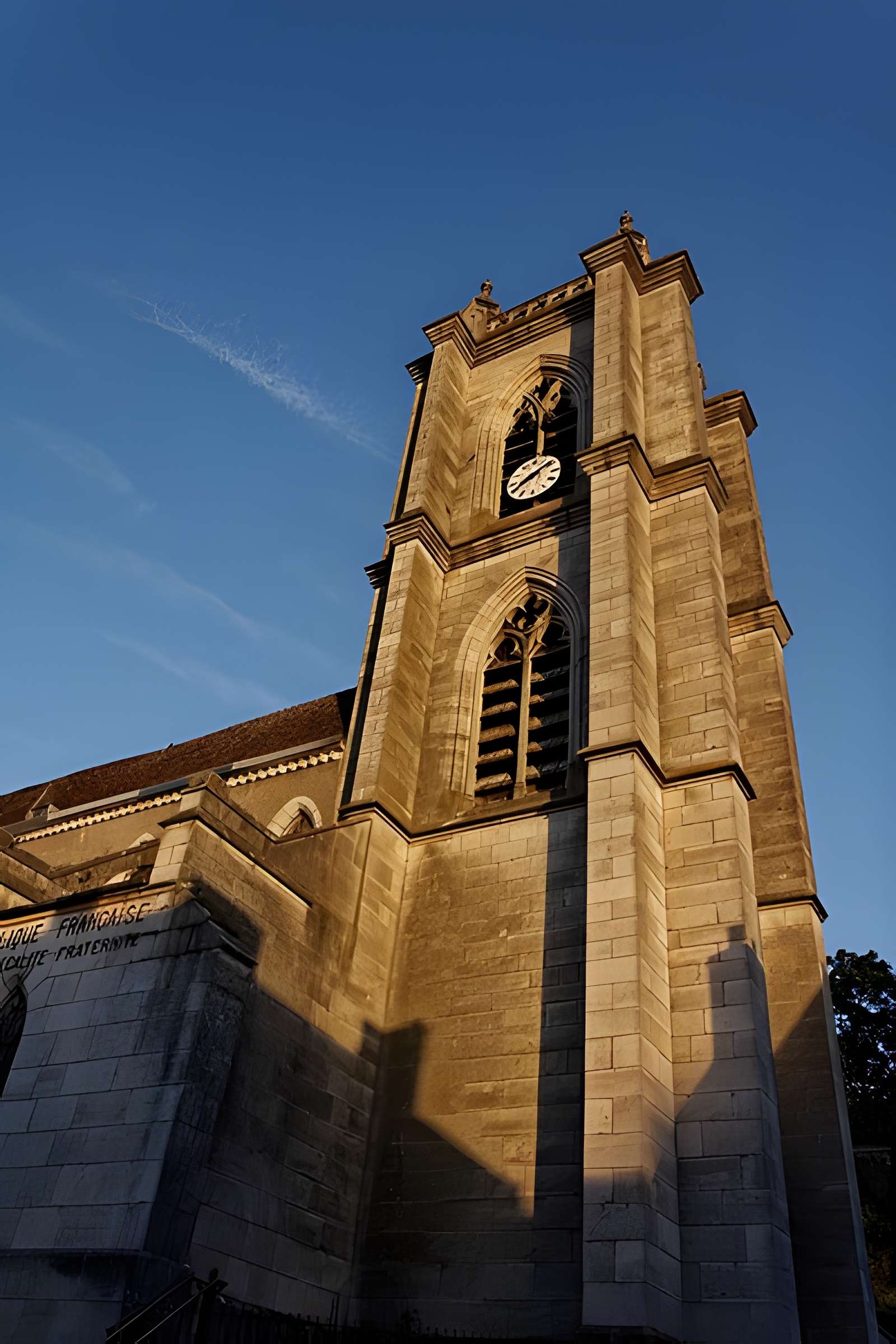 Église Saint-Caradeuc de Donzy