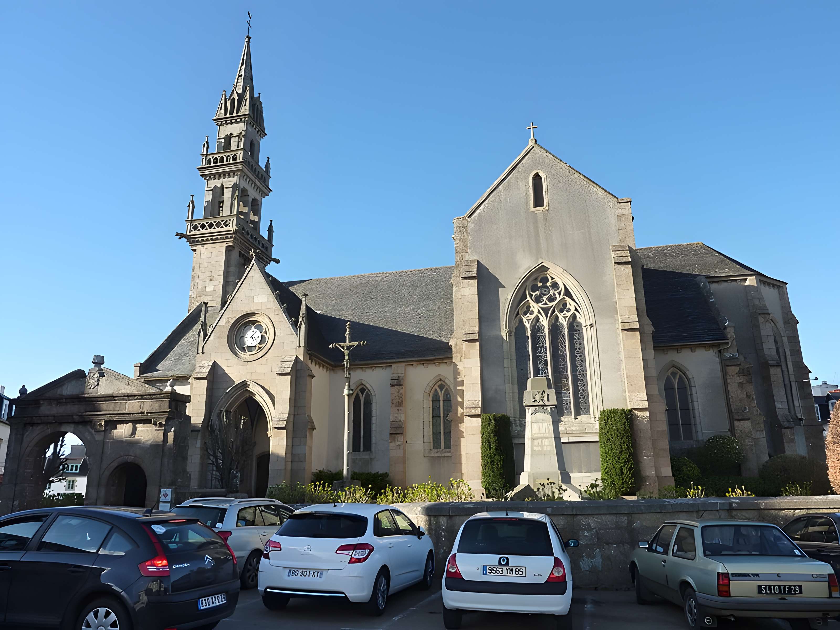 Église Saint-Carantec de Carantec