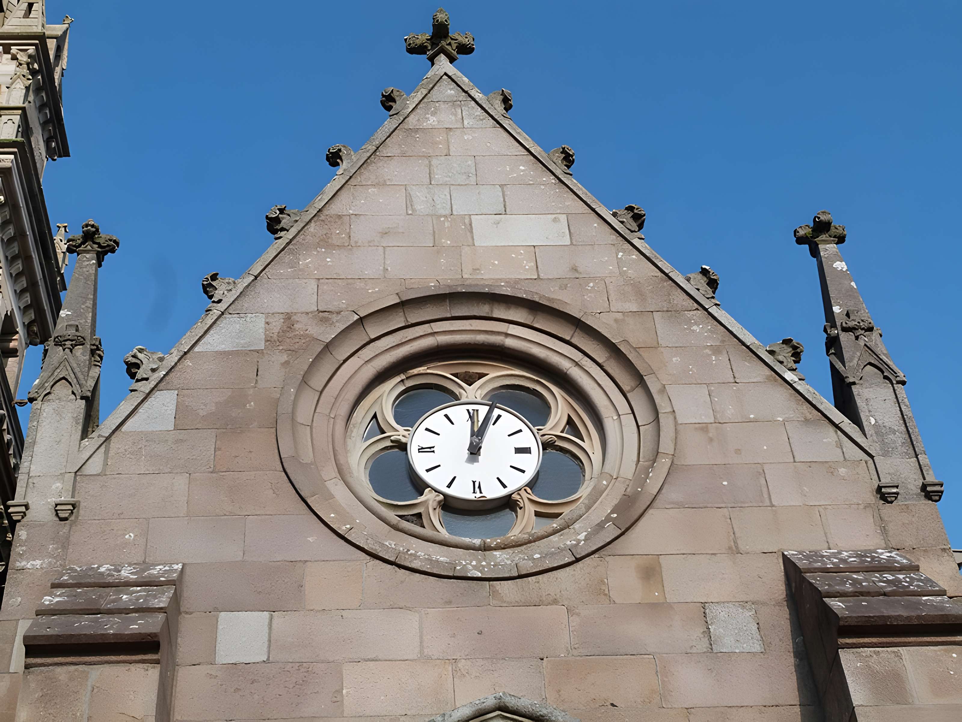 Église Saint-Carantec de Carantec