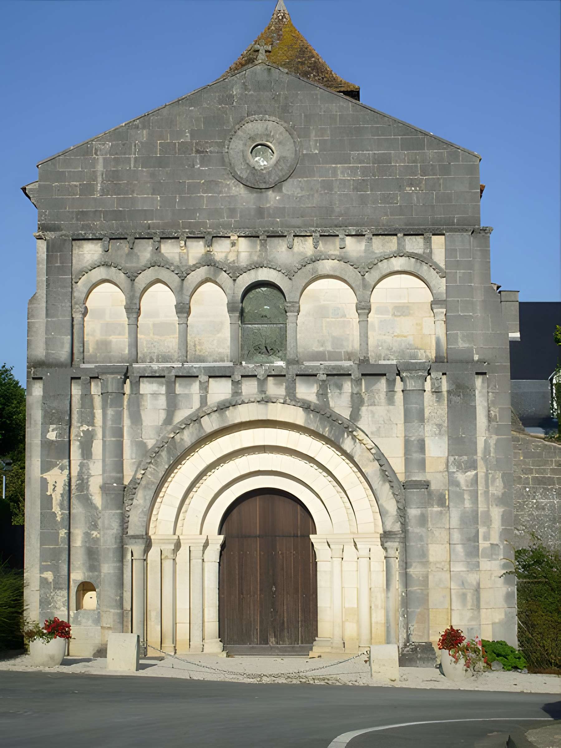 Église Saint-Césaire de Saint-Césaire 
