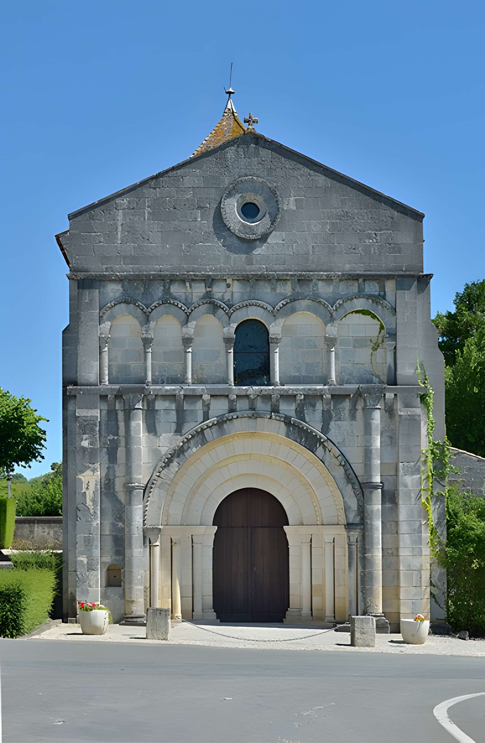 Église Saint-Césaire de Saint-Césaire 