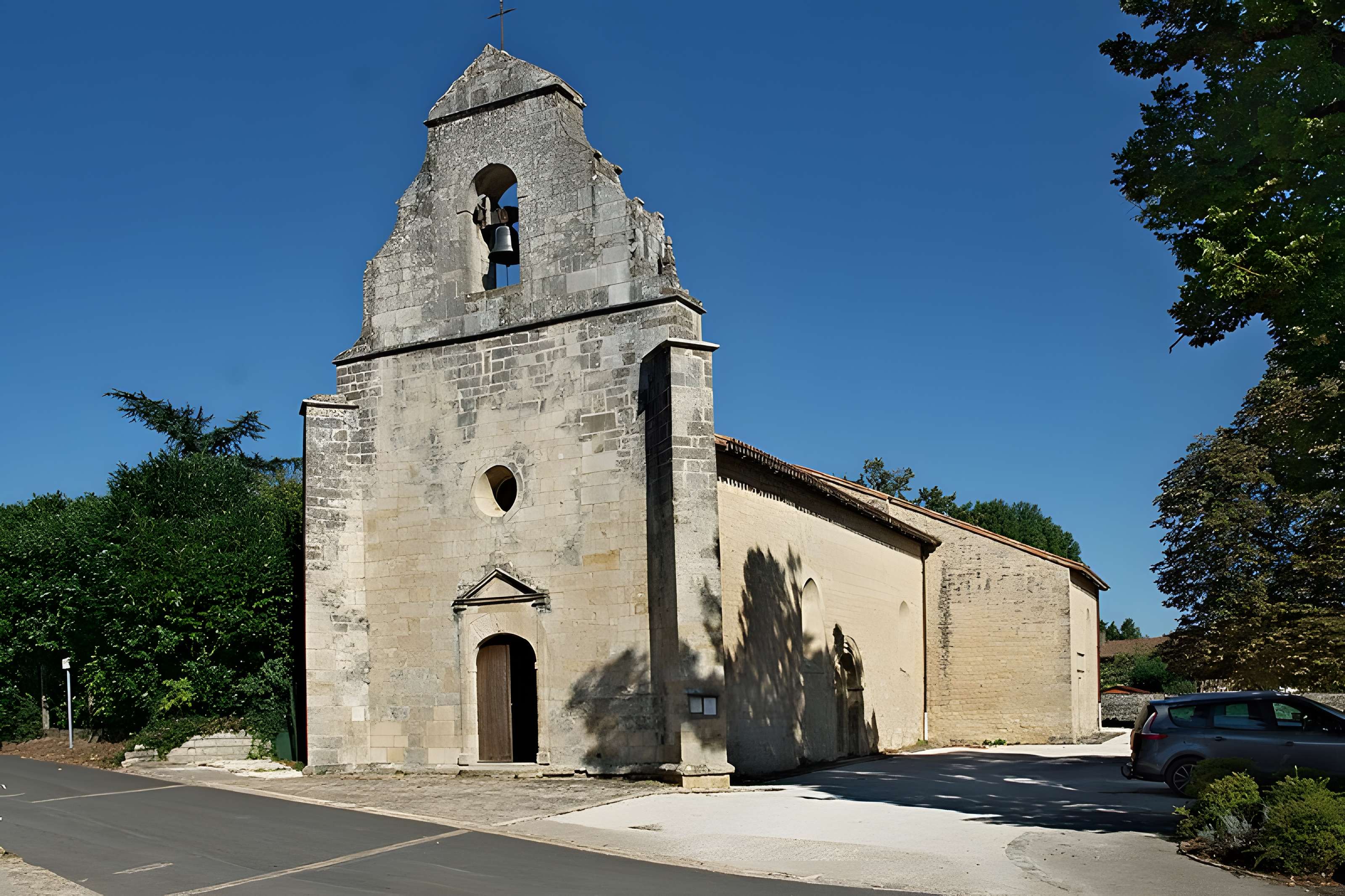 Église Saint-Chartier de Javarzay