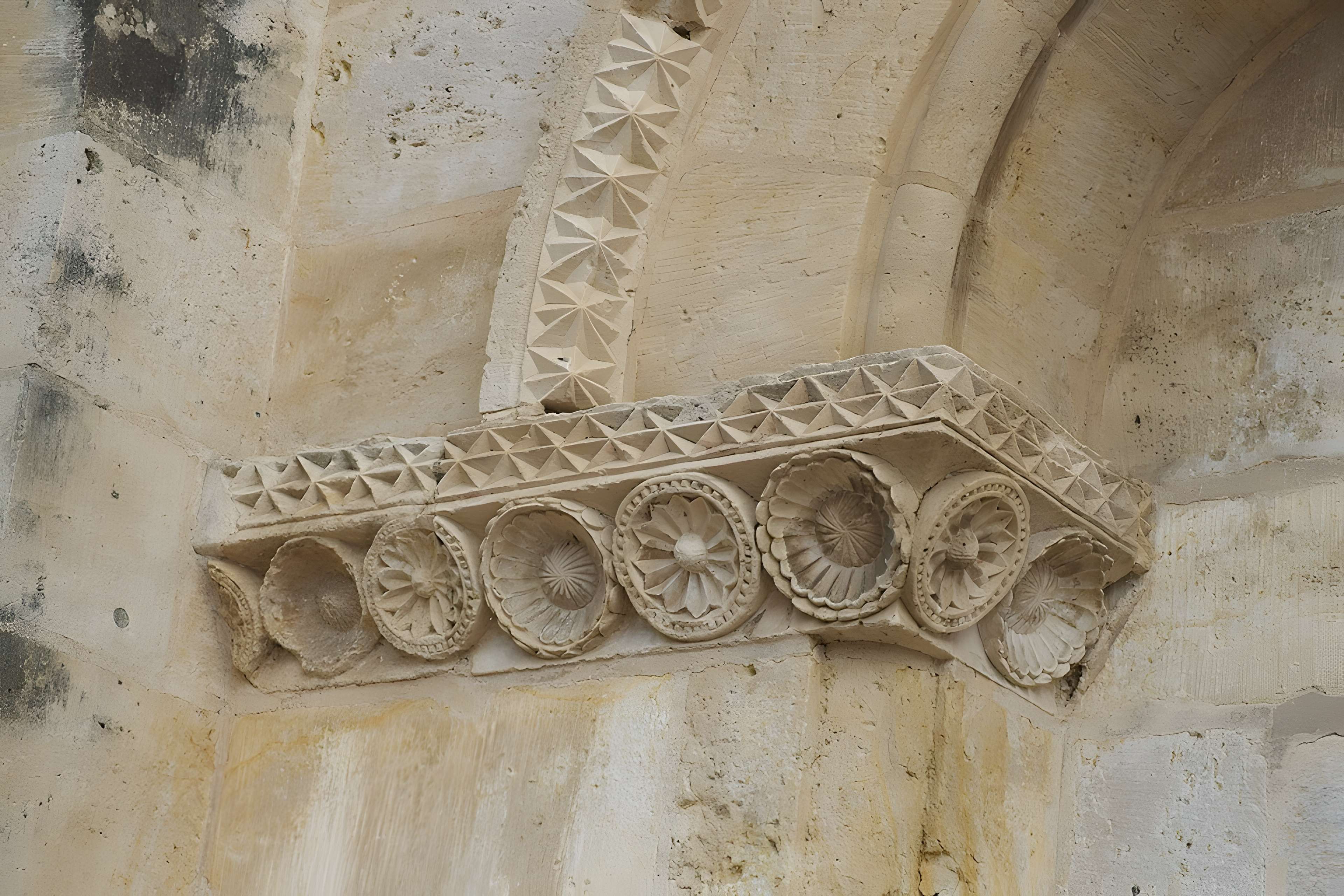 Église Saint-Chartier de Javarzay