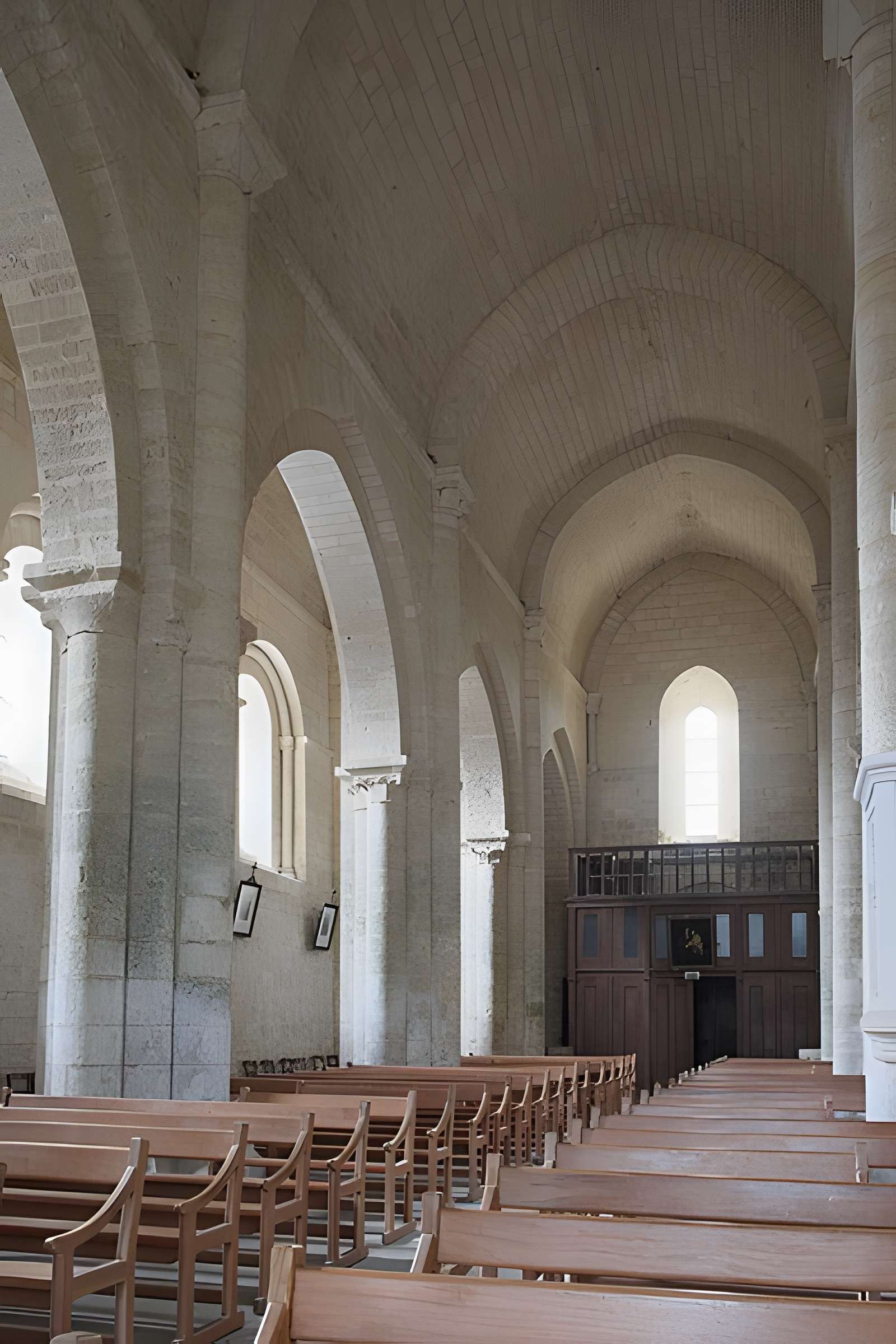 Église Saint-Chartier de Javarzay